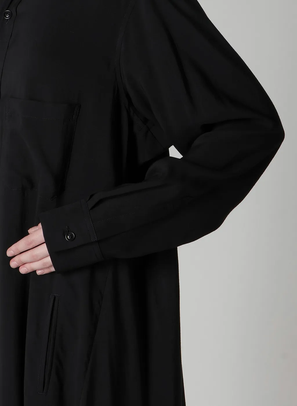 Hard-Twist Serge Cloth Placket Dress