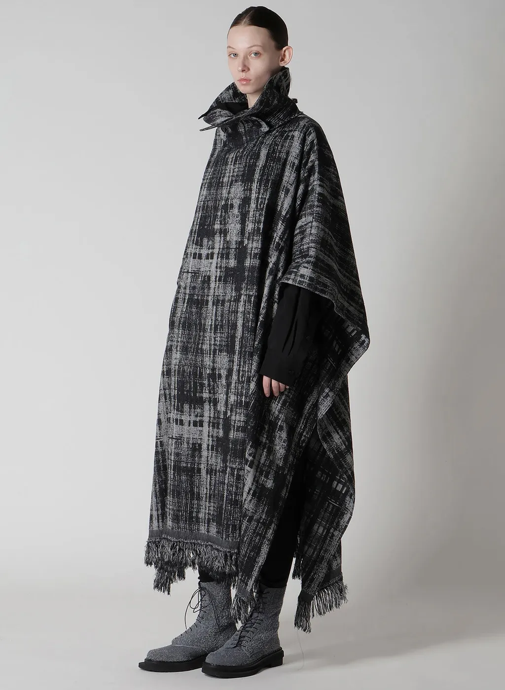 Hard-Twist Sergelayered Front Shirt
