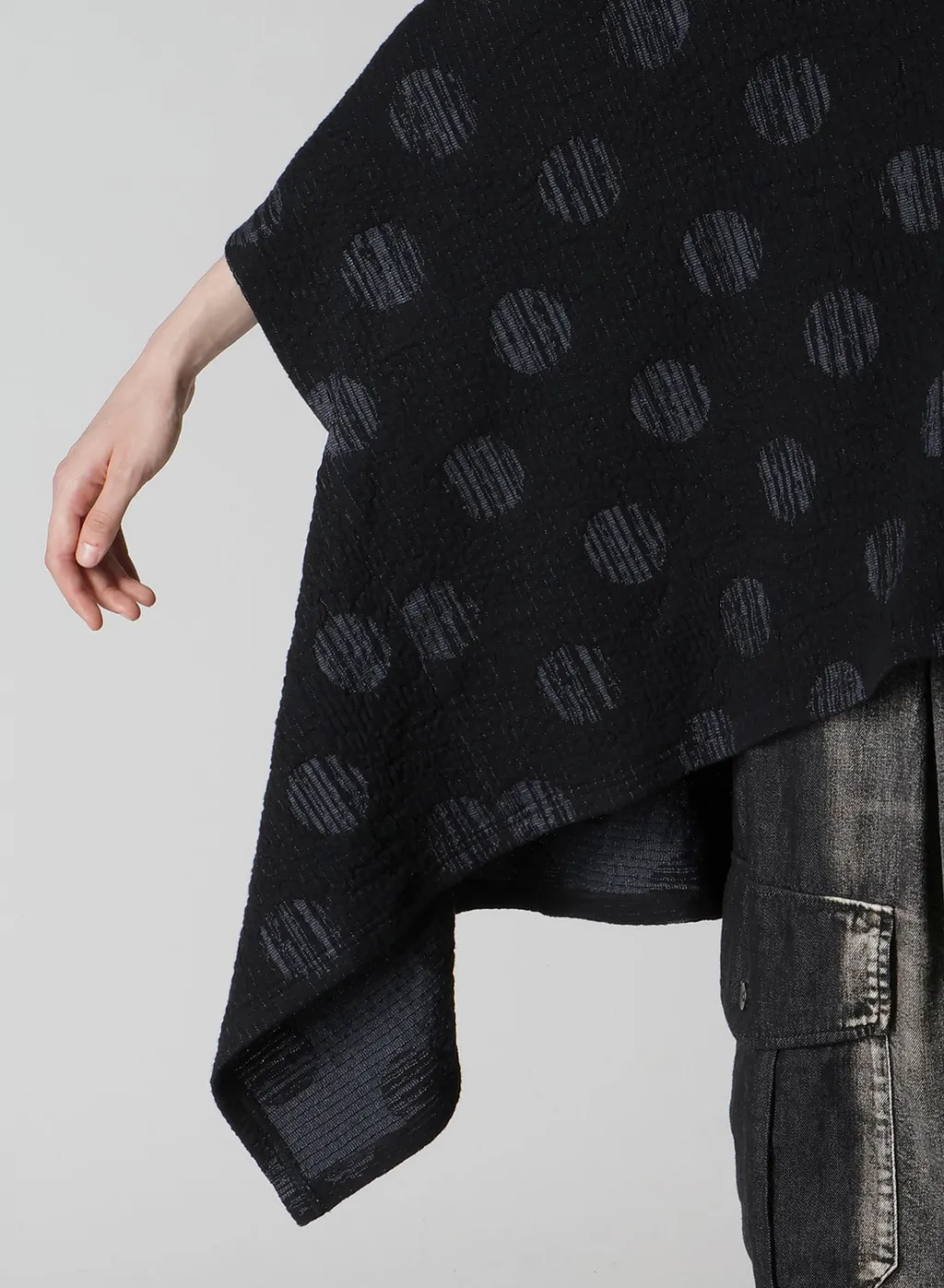 Polka Dot Jq Asymmetric Cardigan