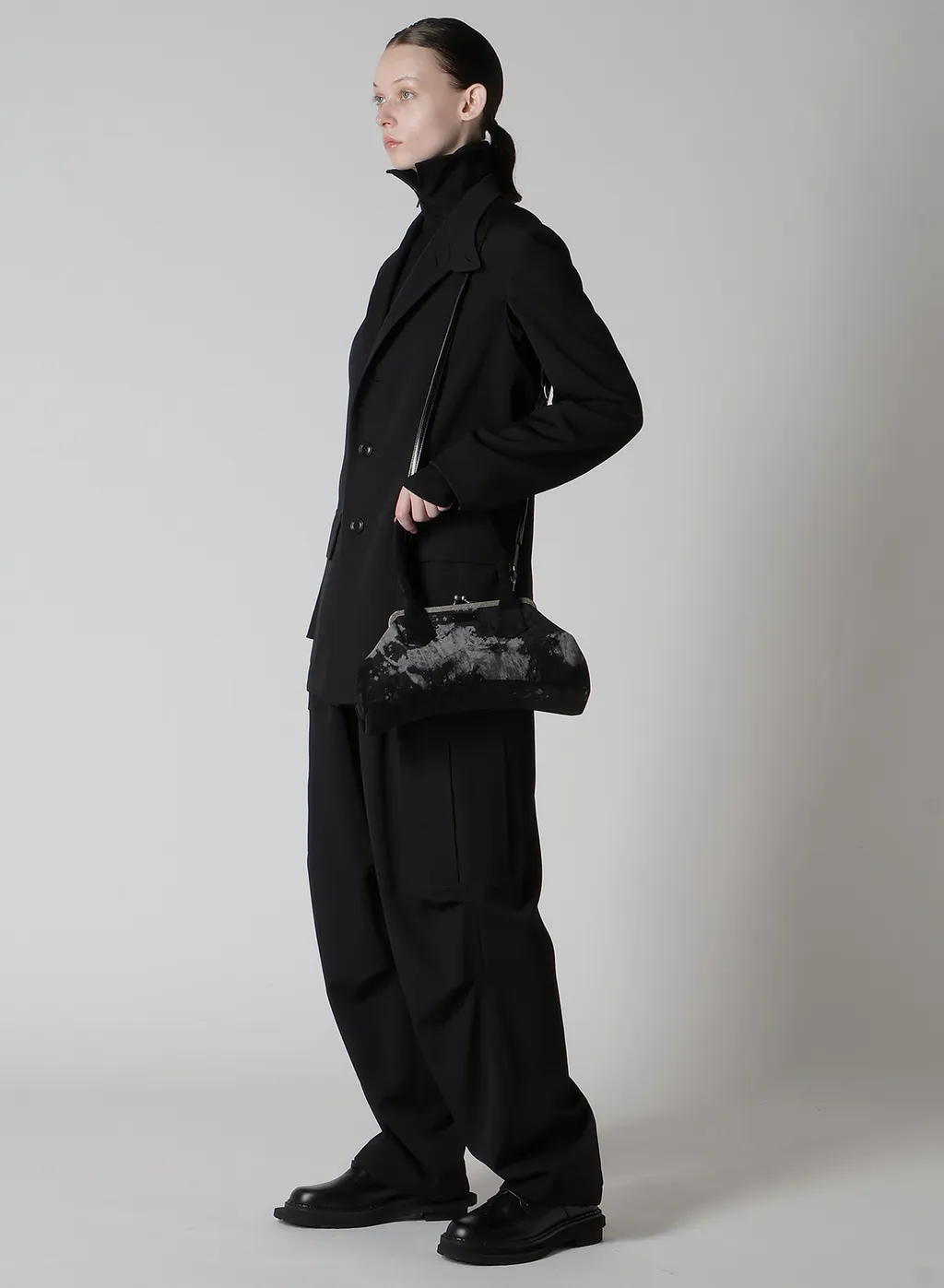 Discharge-Printed Velvet Curvy Bag L