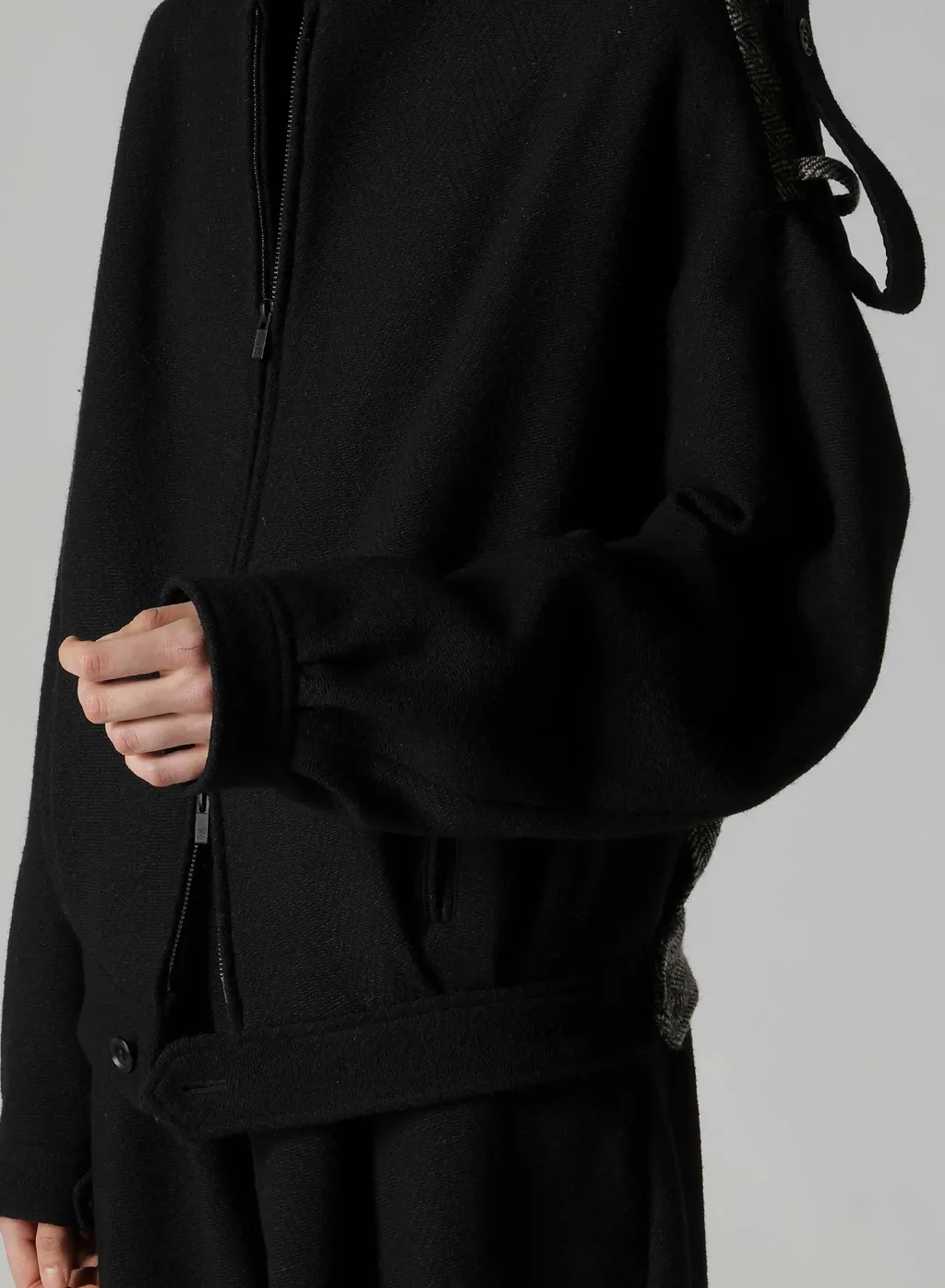 Big Herringbone Collarless Blouson