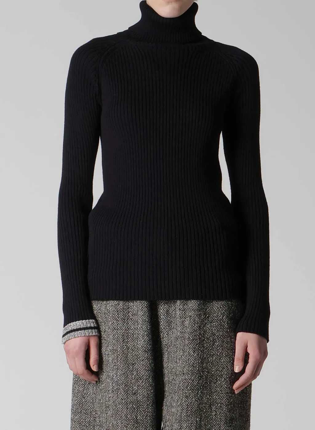 Ribbed High Neck Pullover