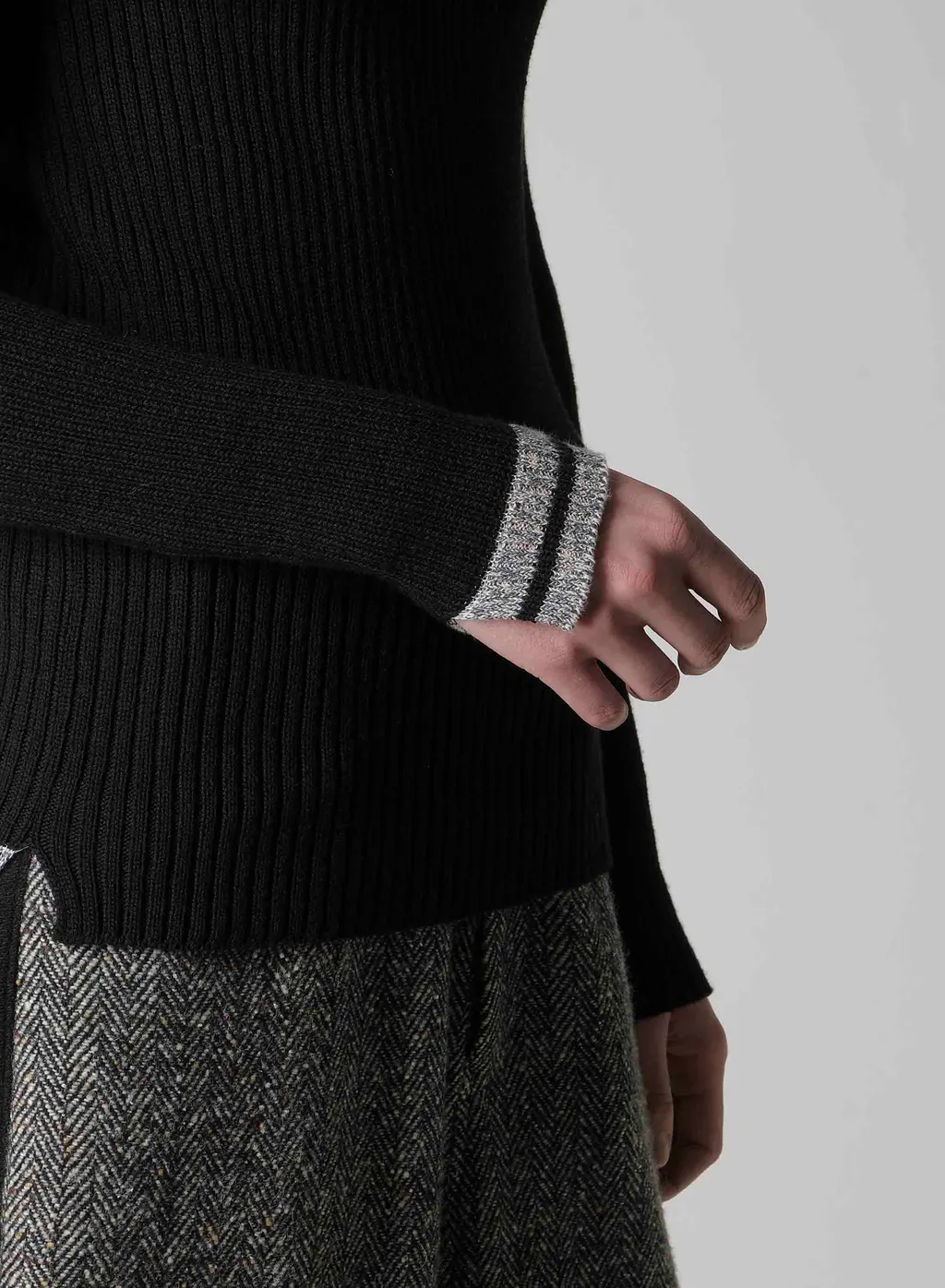 Ribbed High Neck Pullover