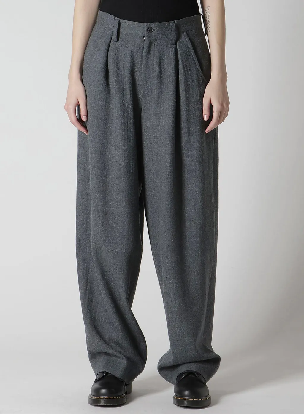Wool Gauze Twill Tuck Wide Pants