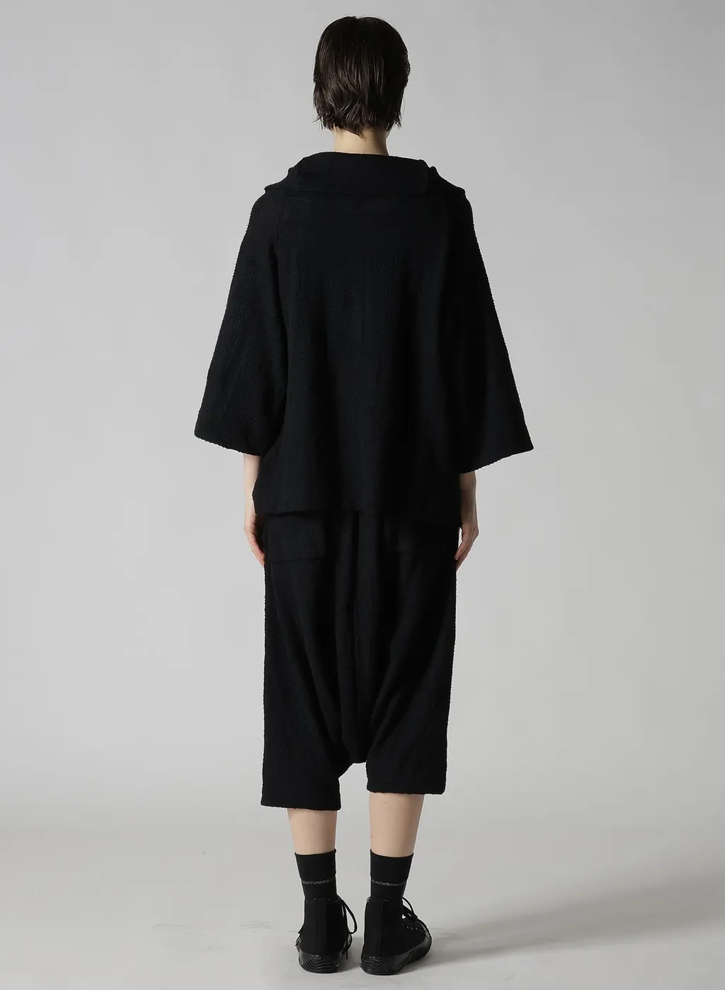 Geometric Sheer Collared Raglan Pullover