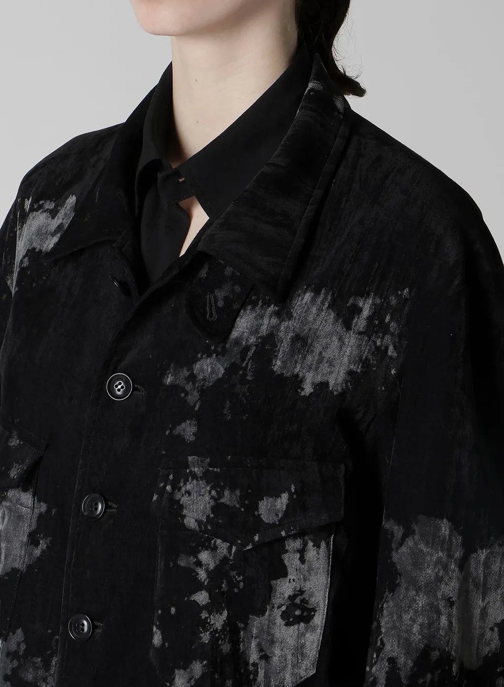 Discharge-Printed Velvet Shirt-Collar Blouson