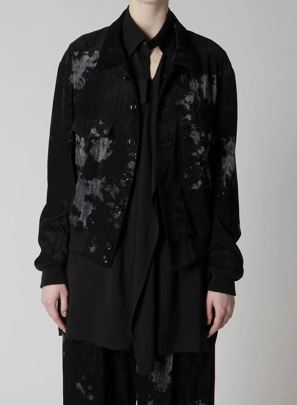 Discharge-Printed Velvet Shirt-Collar Blouson