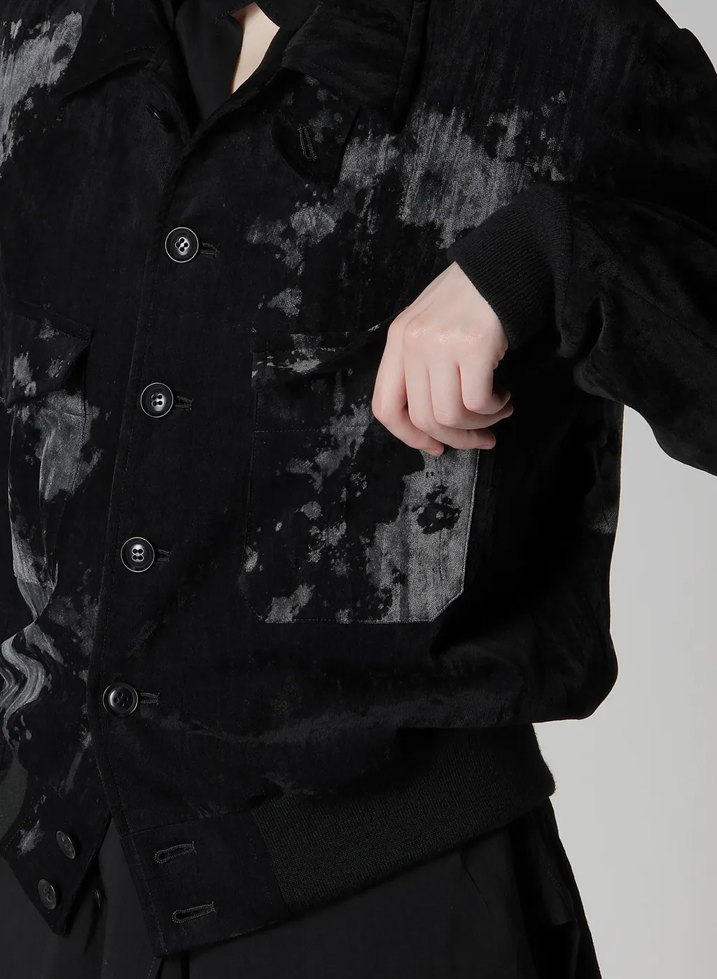 Discharge-Printed Velvet Shirt-Collar Blouson