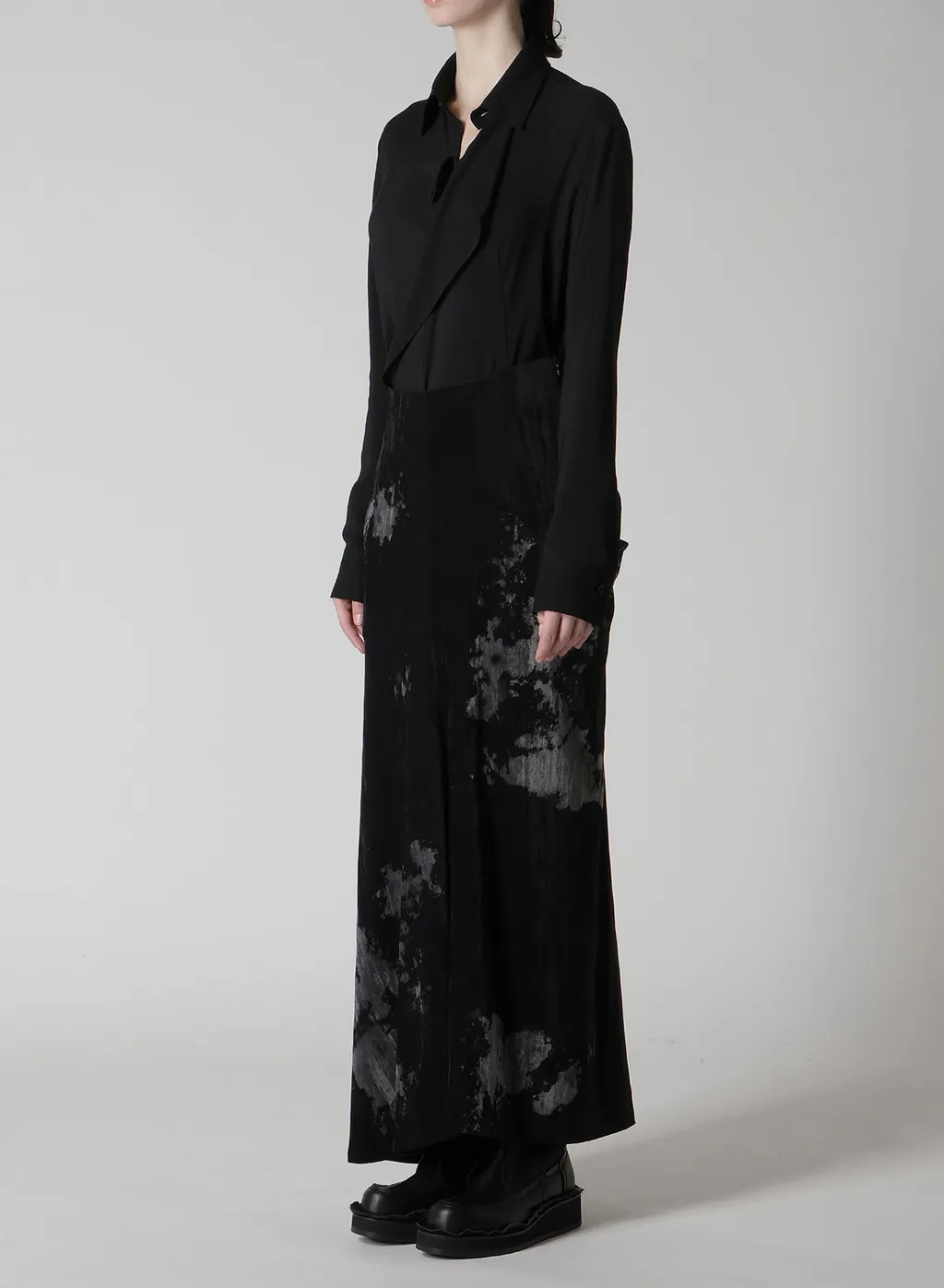 Discharge-Printed Velvet Side Drape Skirt