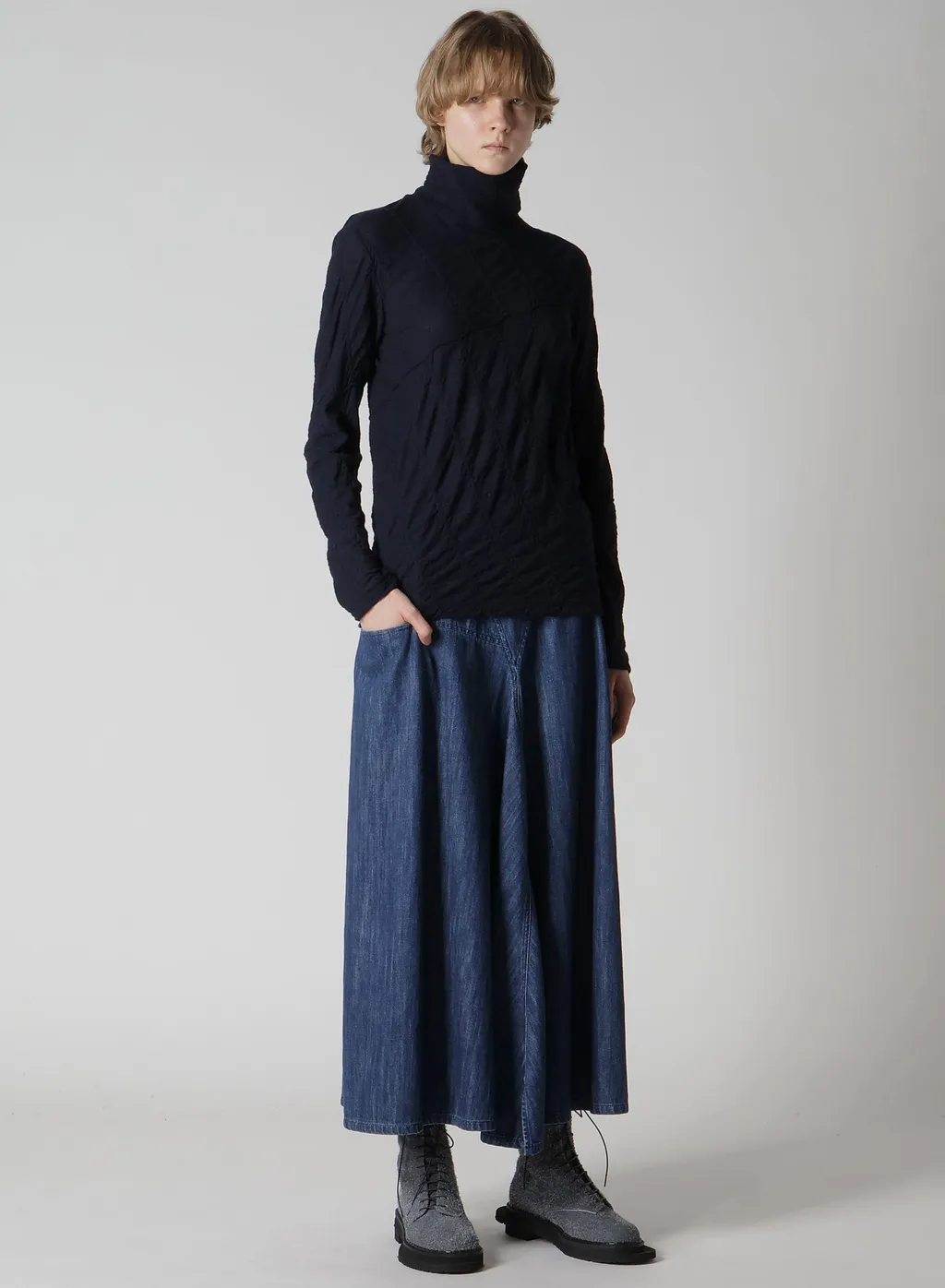 Tucked Diagonal Cable Jq High Neck Long T