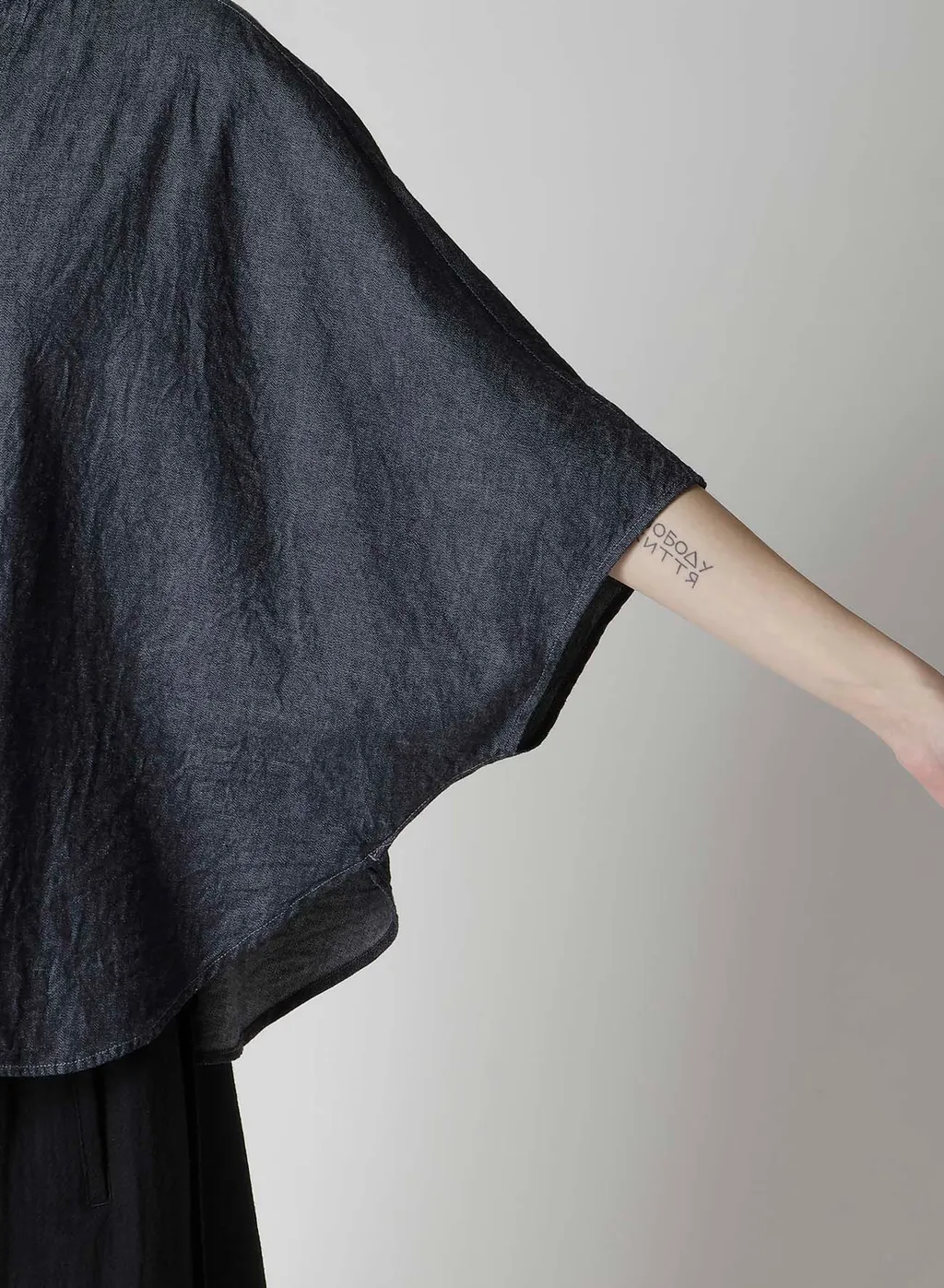 6Oz Stand Collar Blouse