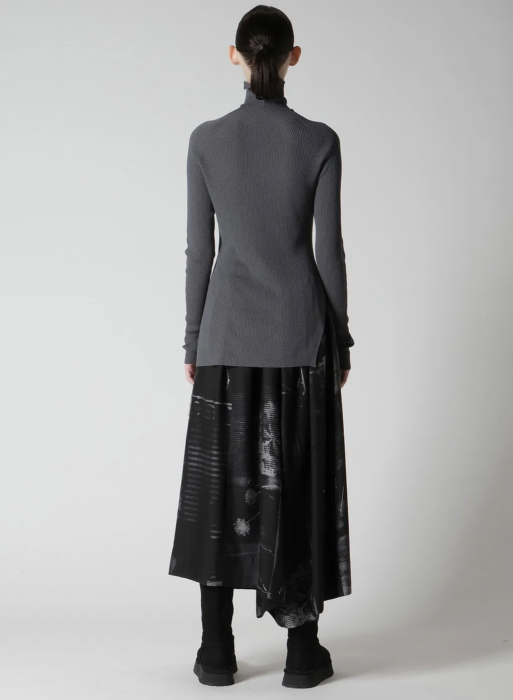 Ribbed High Neck Knit