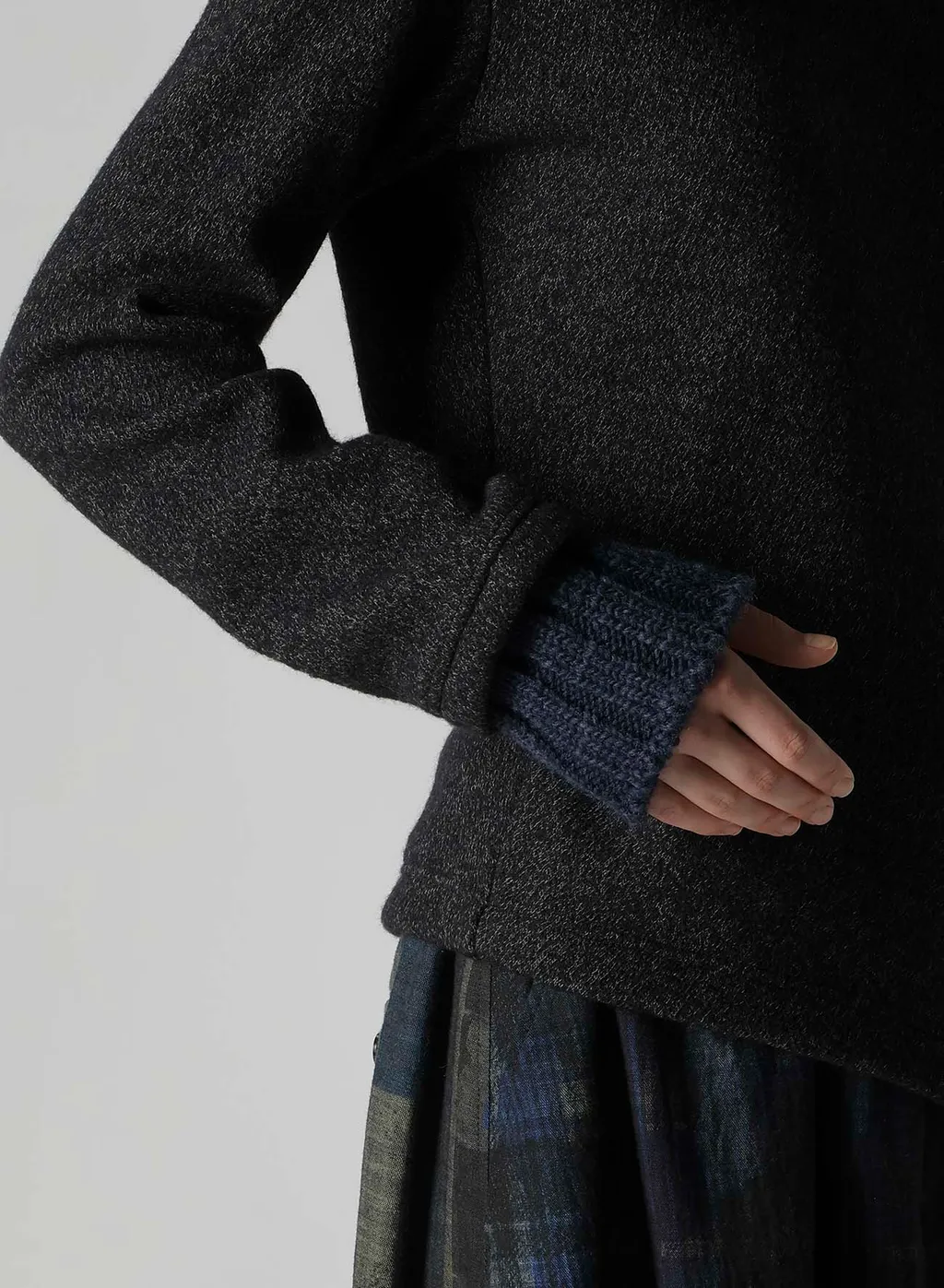 Knit Conbination Assymetric Pullover