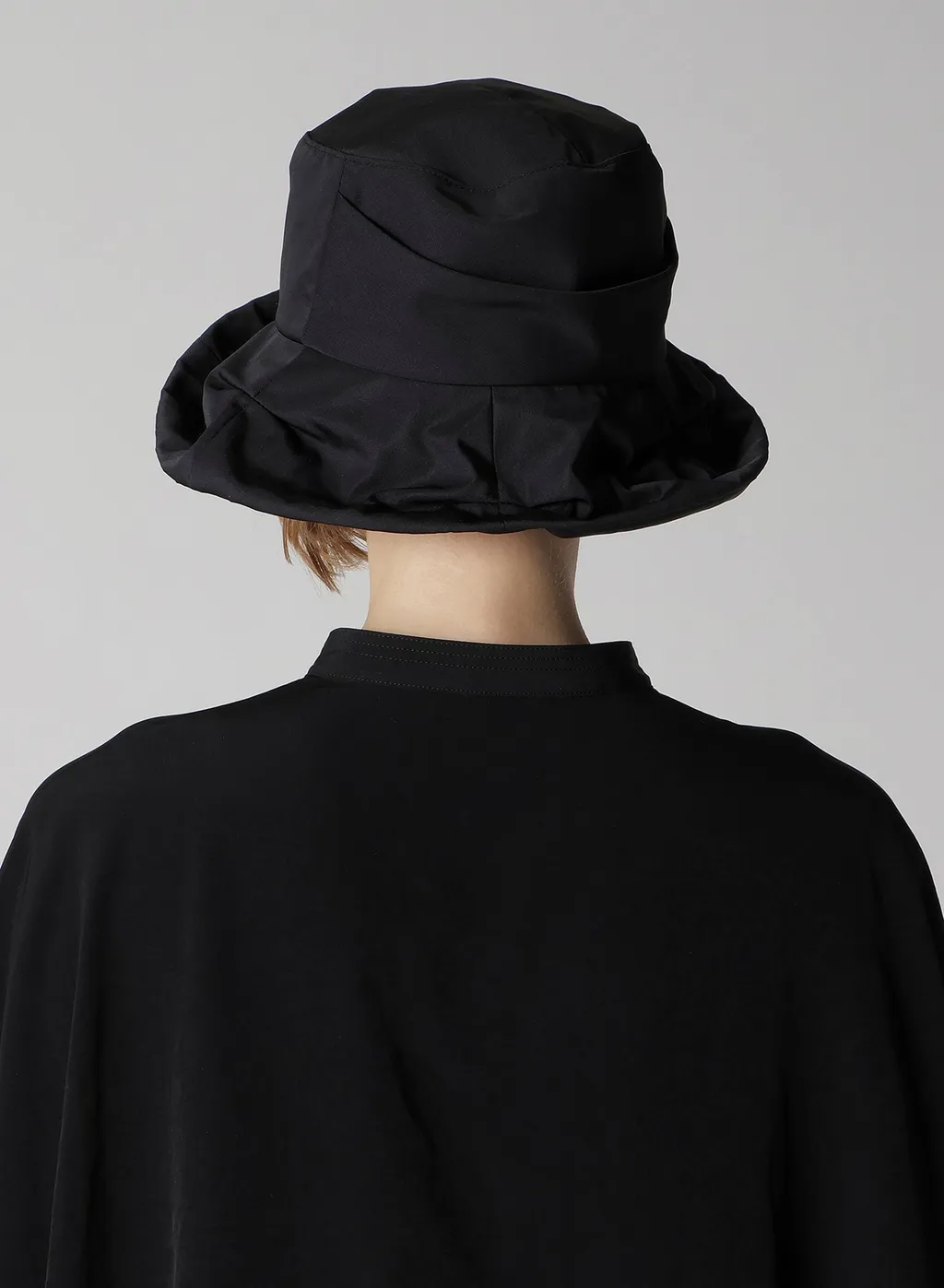 Polyester Tucked Casablanca