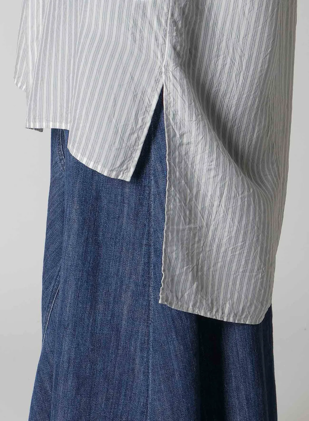 Cupro Stripe Design Collar Big Blouse