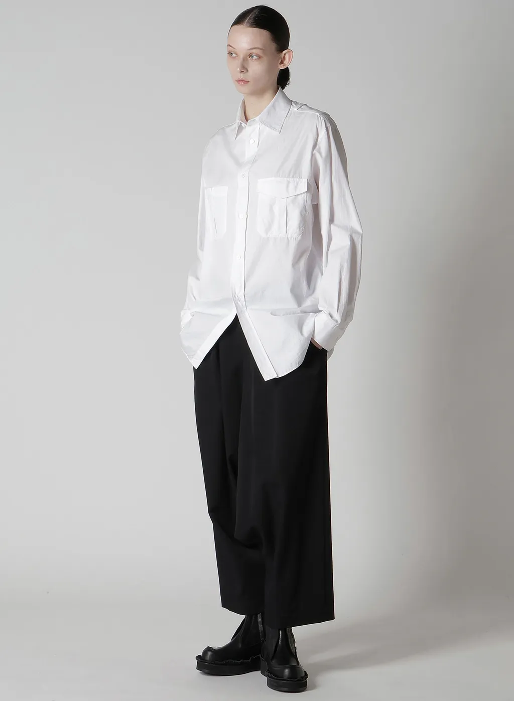 100/2 Broad Shoulder Loop Work Blouse