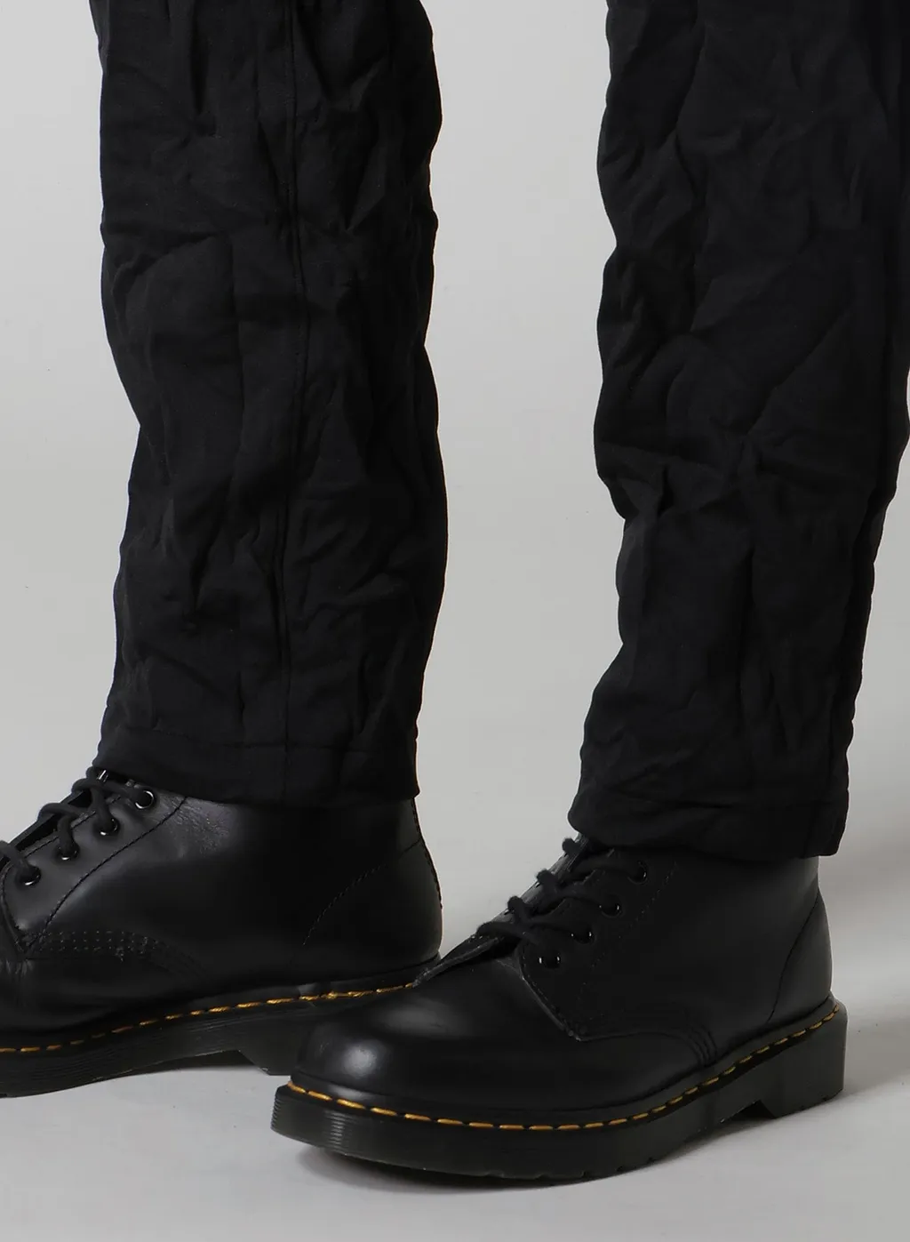 Wrinkle-Effect Tapered Pants