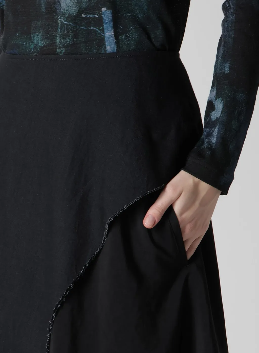 Crepe De Chine/6Oz Denim Left Flare Skirt