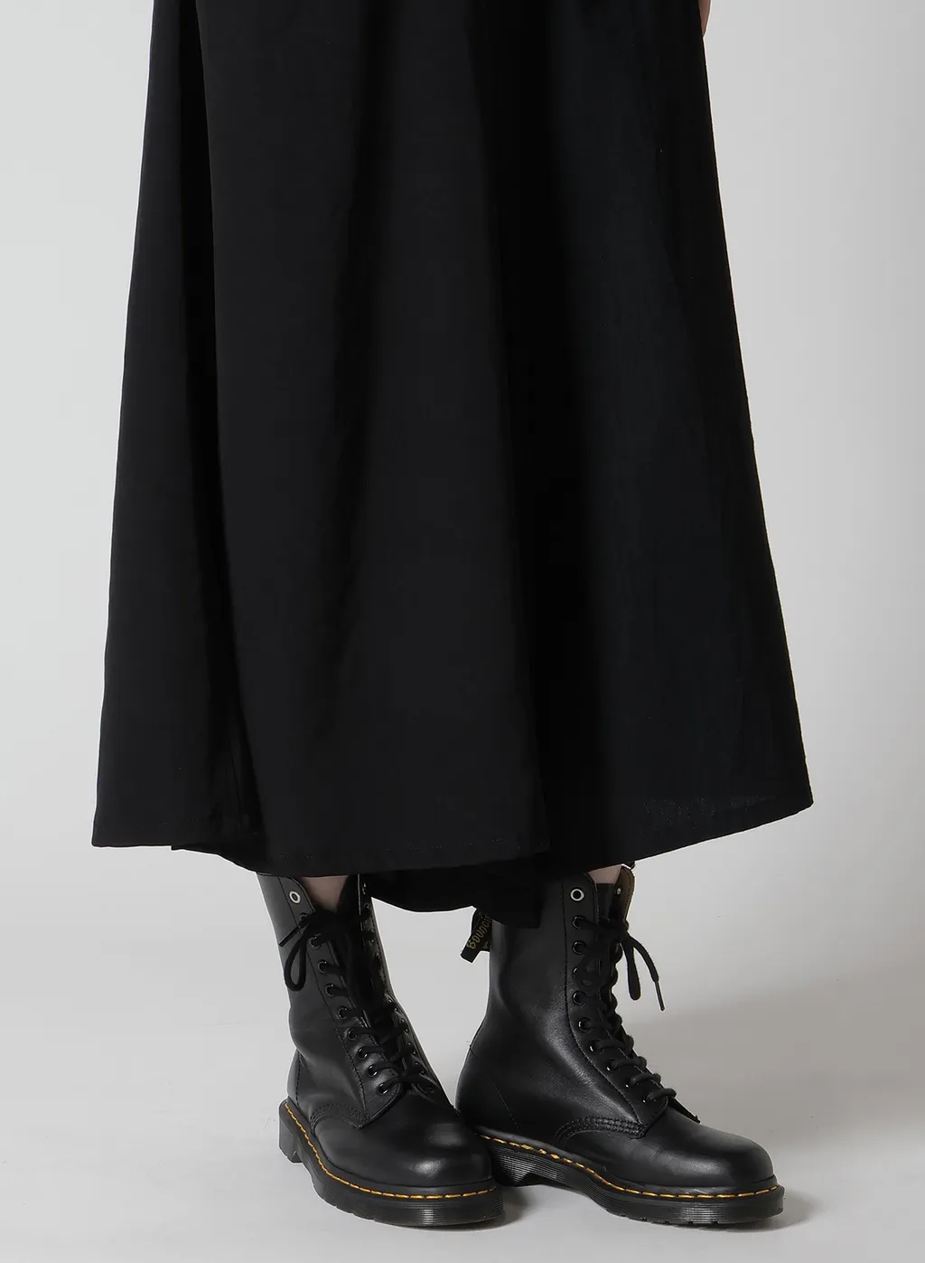 Crepe De Chine/6Oz Denim Right Dart Flare Pants