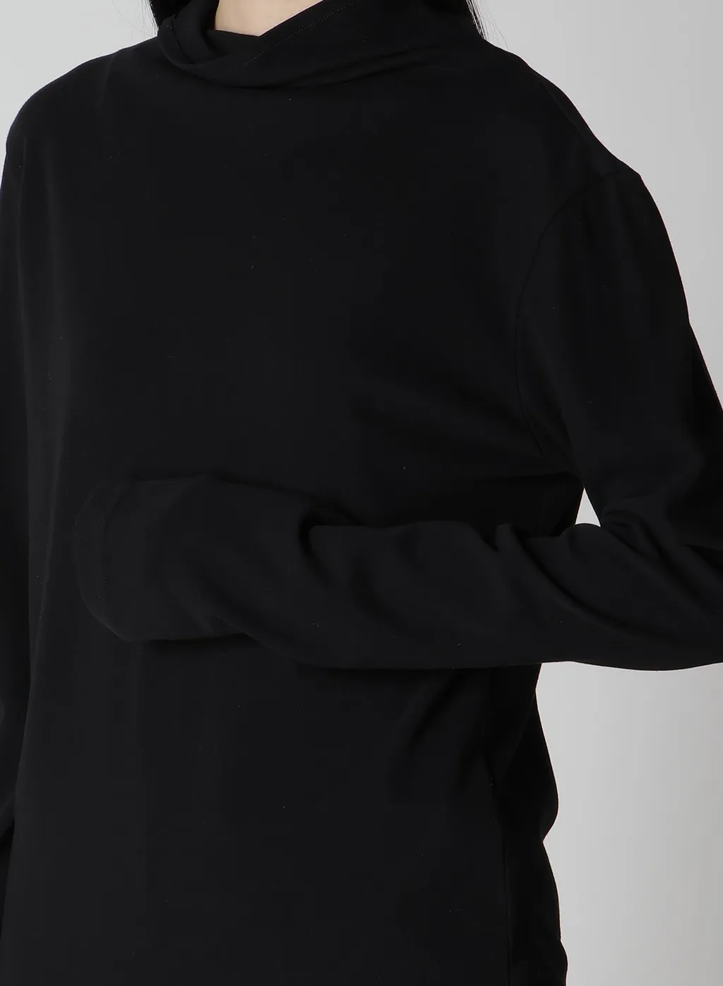 Hard-Twist Back Button Off-Neck T