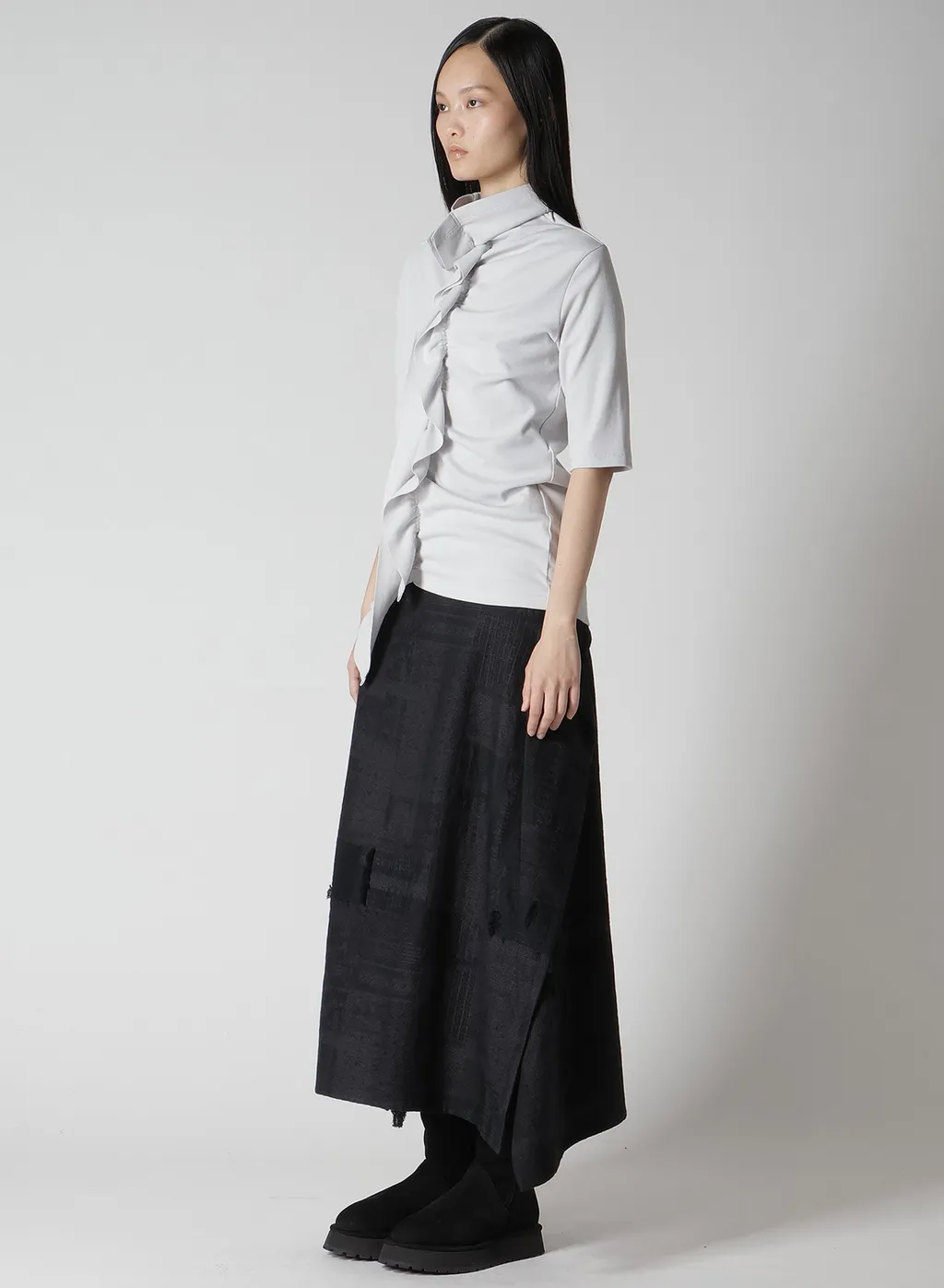 Hard-Twist Asymmetric High Neck Half Sleeve T
