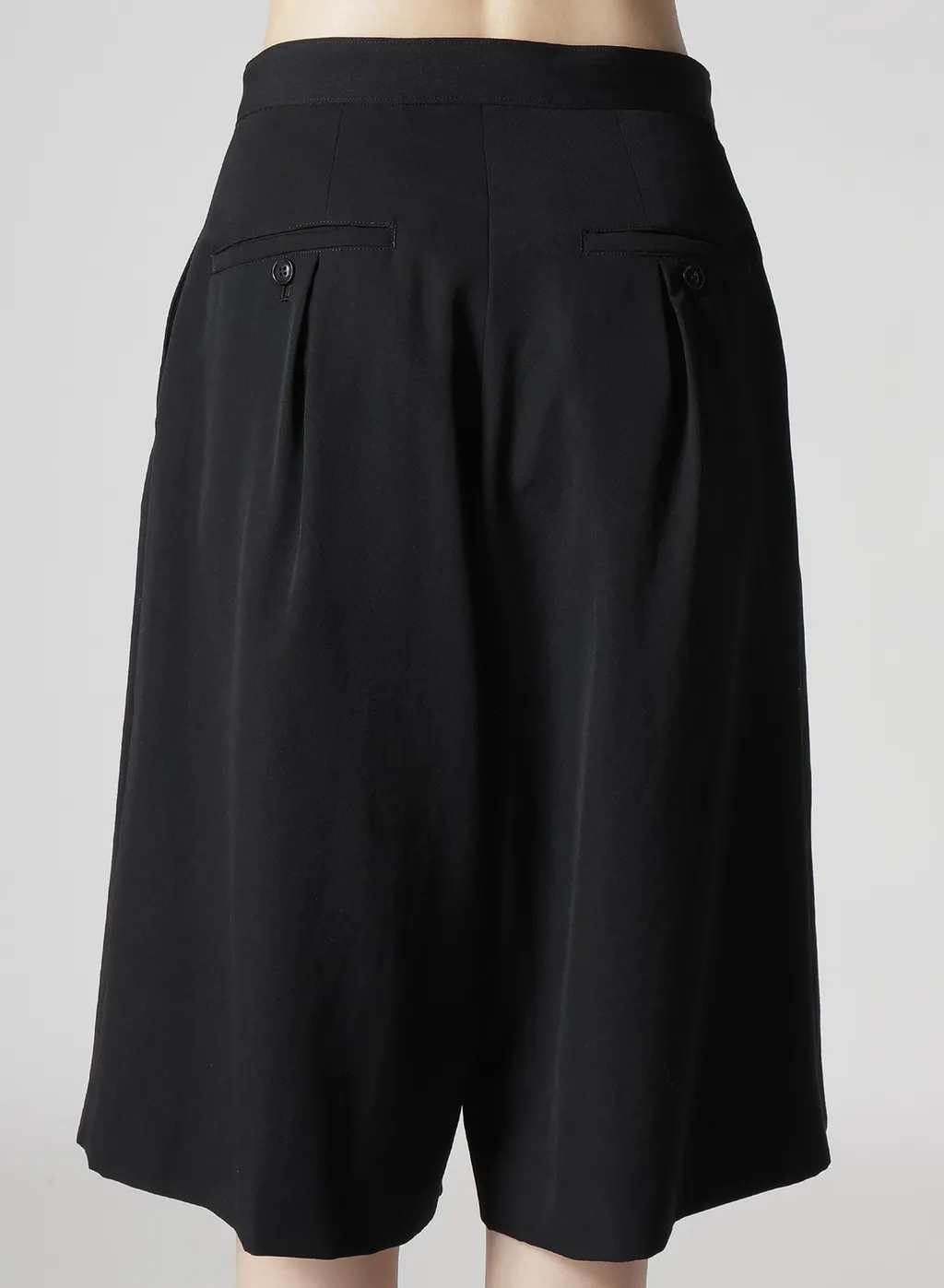 Wool Gabardine Zip Tucked Short Pants