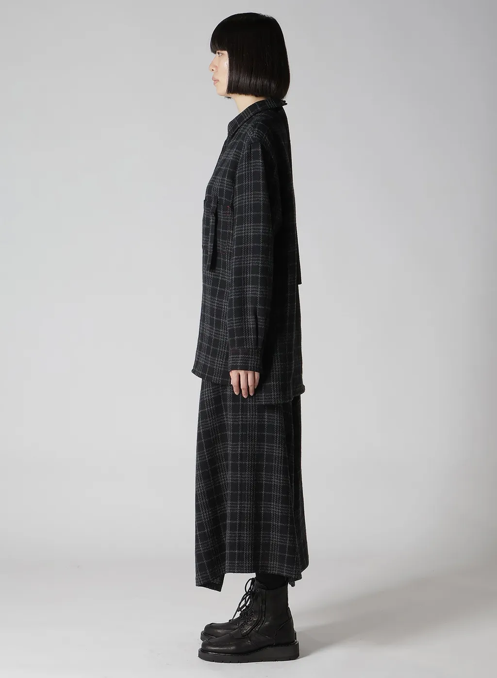 W/ Check Red Stitch Back Tucked Open Tab Blouse