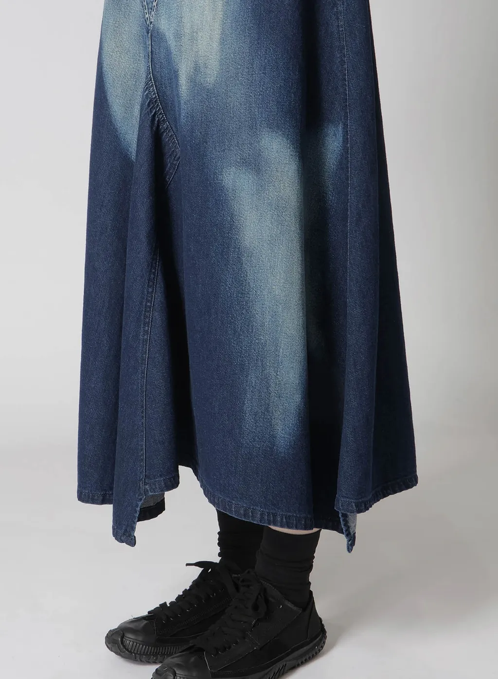 C/ Spotted Denim Triangle Gusset Flare Skirt