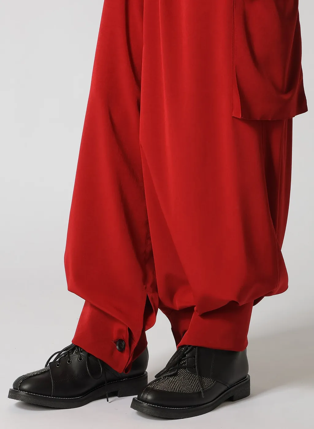 Crepe De Chine Cuffed Hem Cargo Pants