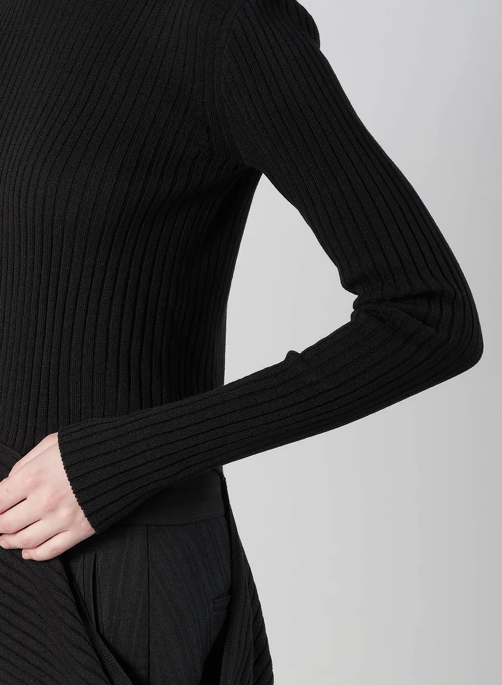 Wool Brend Panel Knit