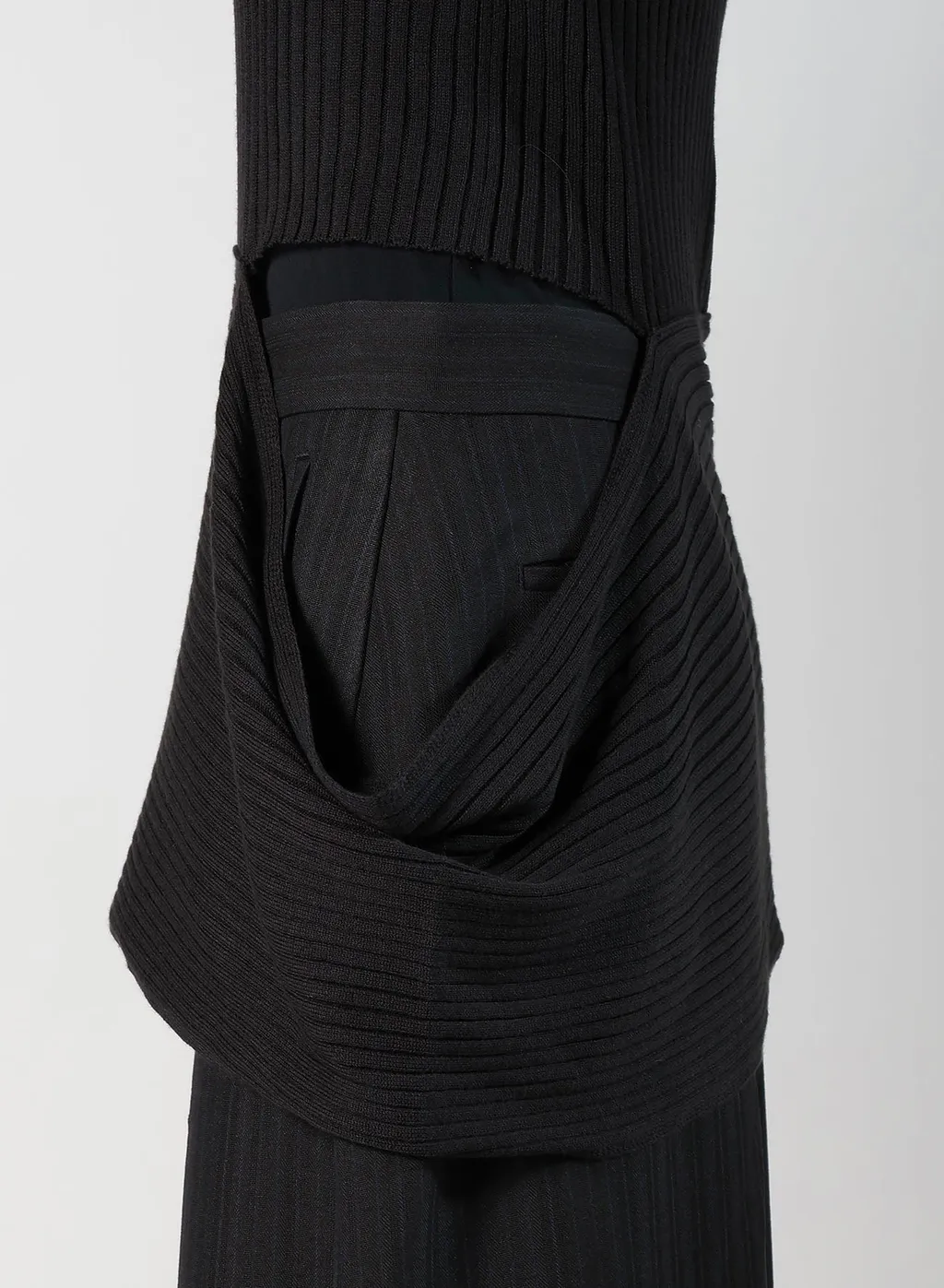 Wool Brend Panel Knit