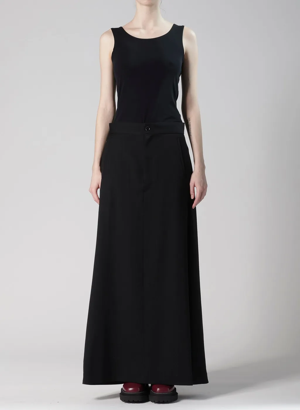 Wool Gabardine Line Skirt