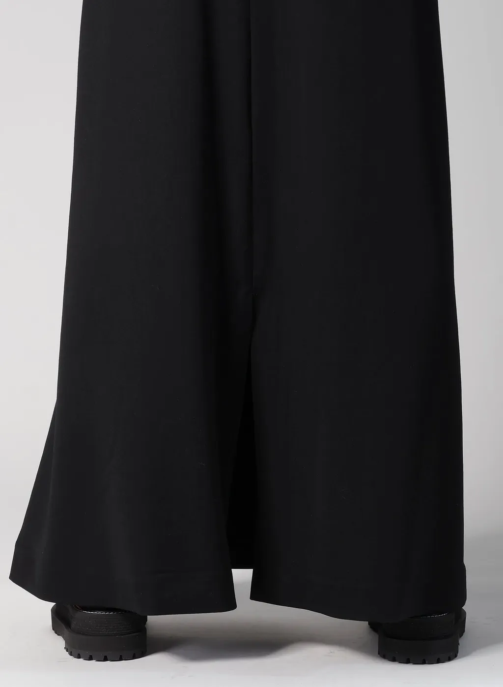 Wool Gabardine Line Skirt
