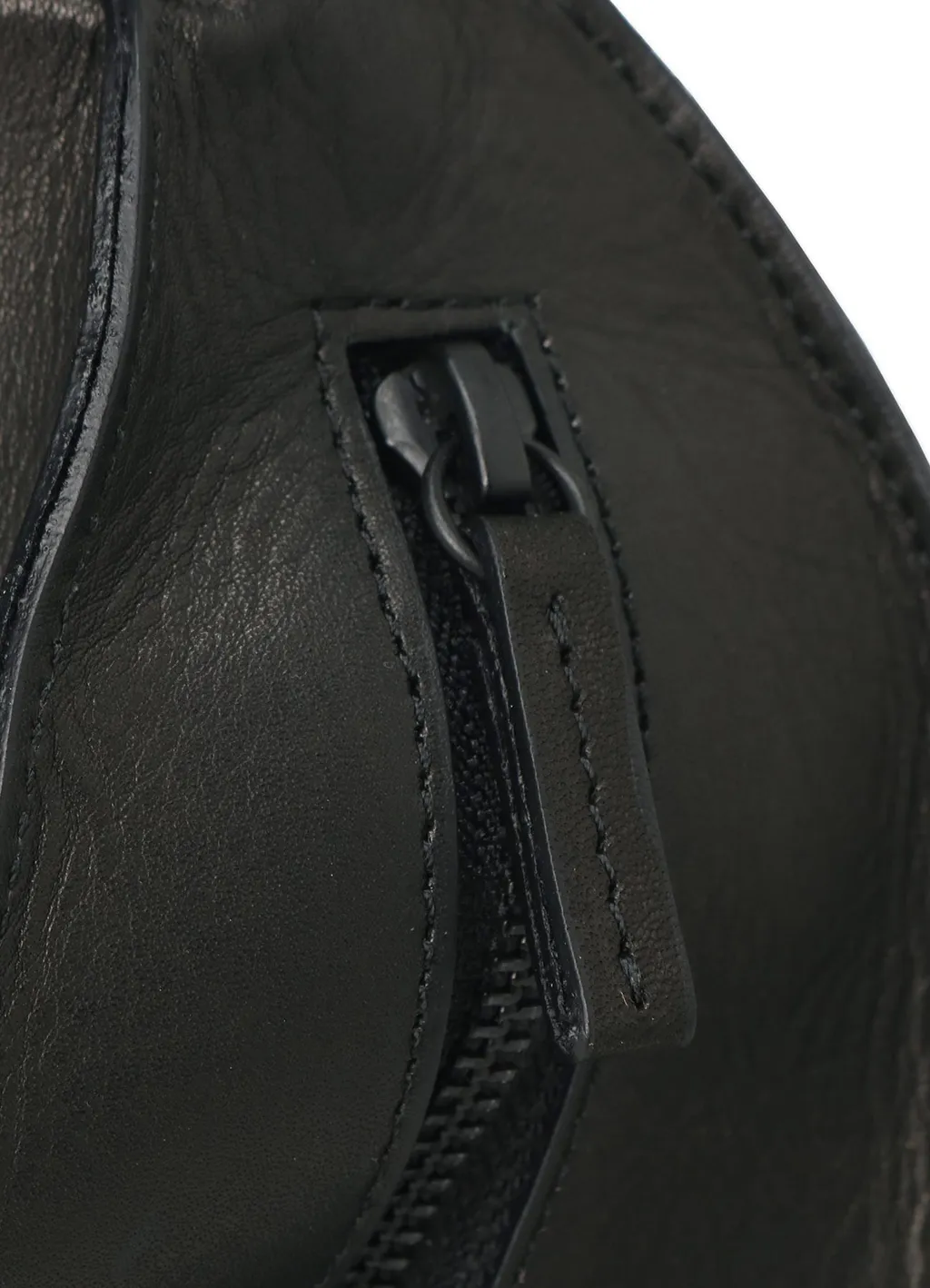 Smooth Leather Twisted Bag