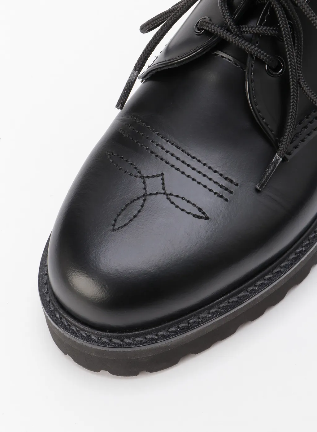 Glass Leather Fringe Tongue Shoes