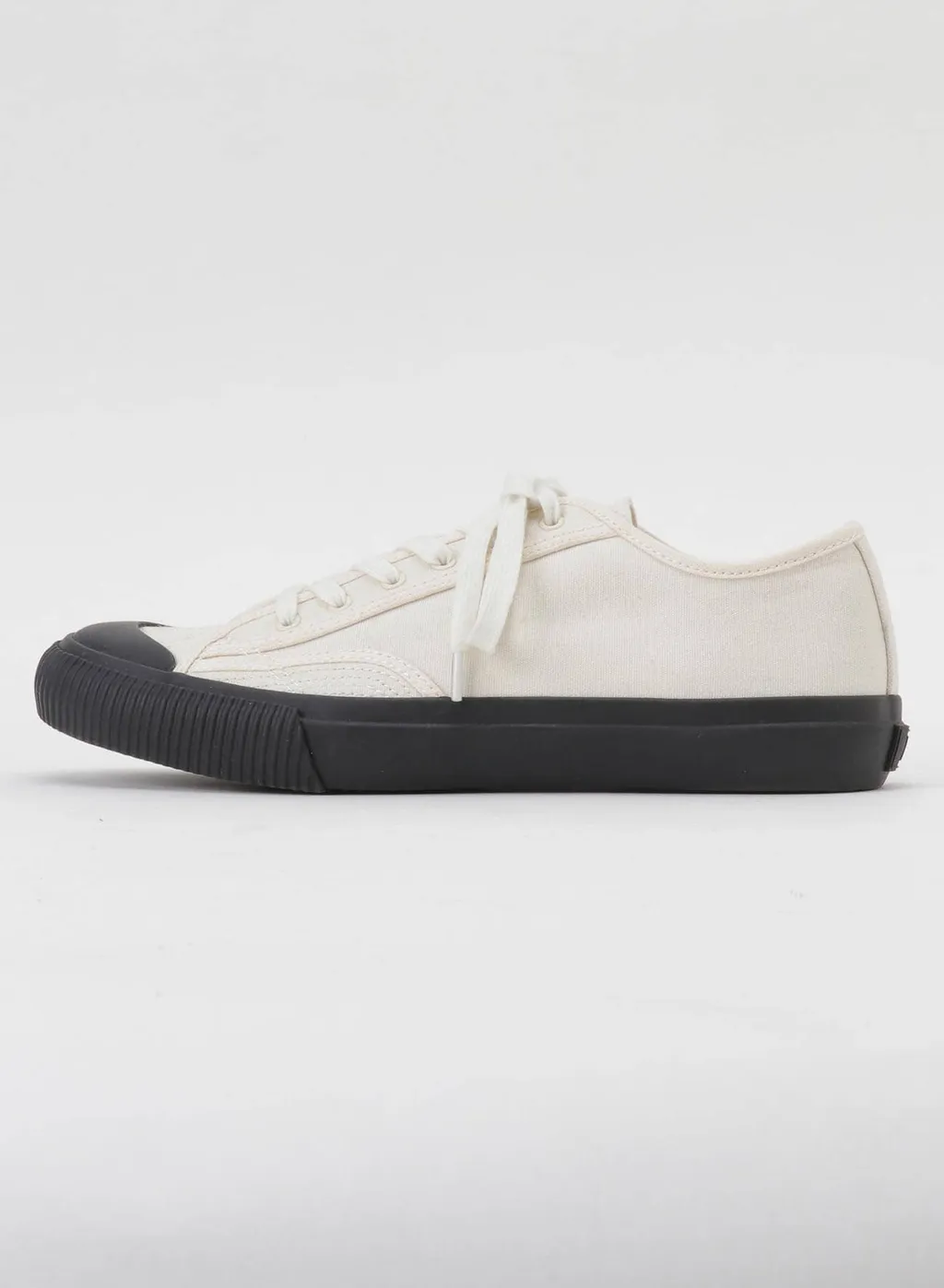 No.9 Canvas Flat Sneakers