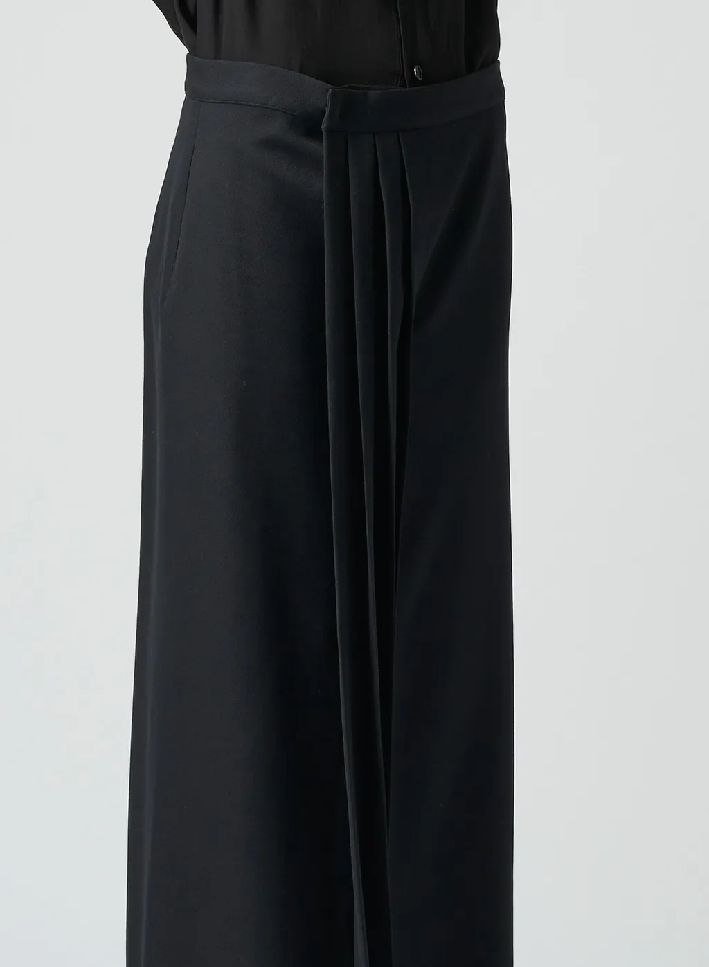 Gabardine F Pleated Skirt