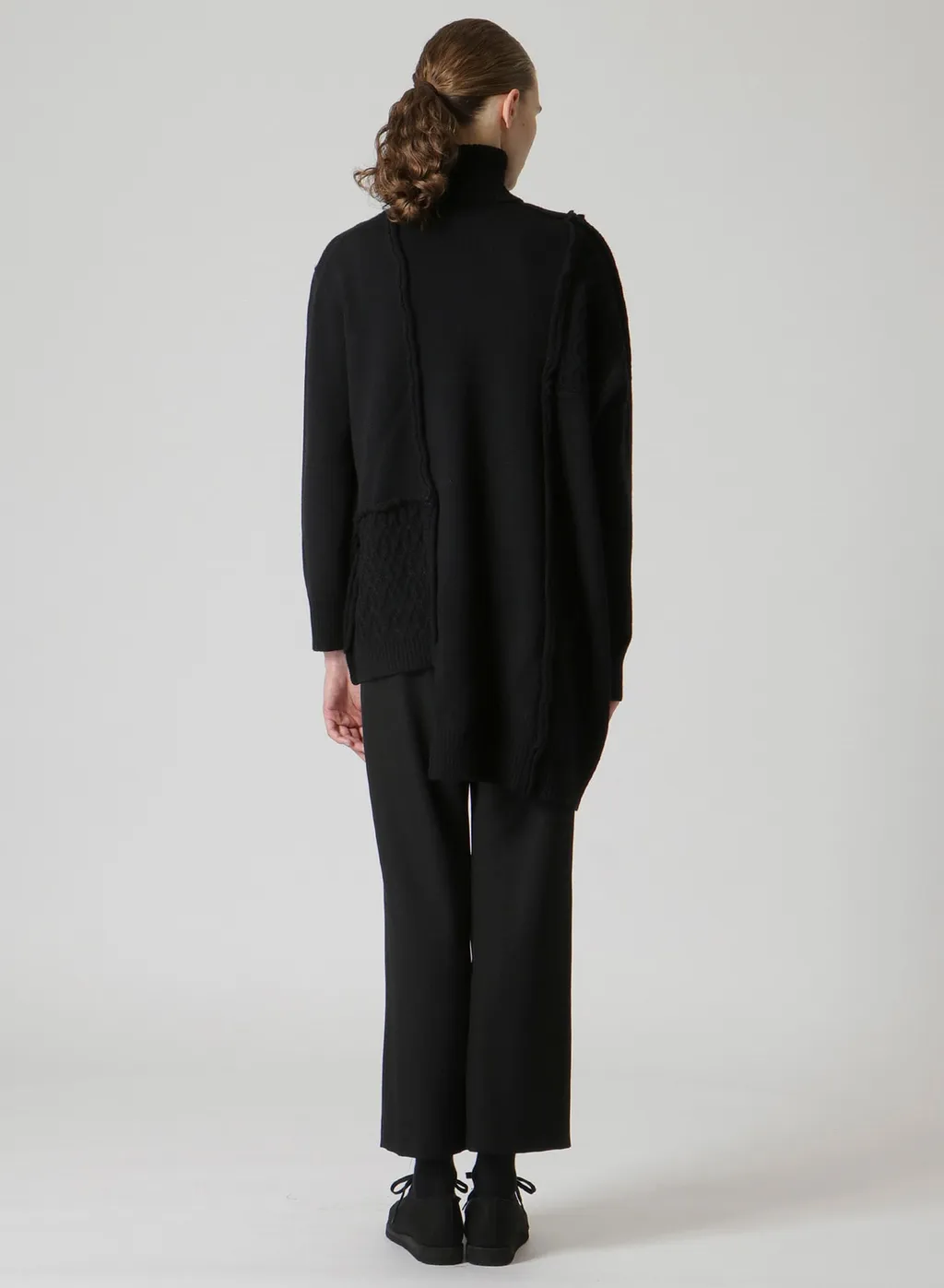 Paneled Turtle Neck Po