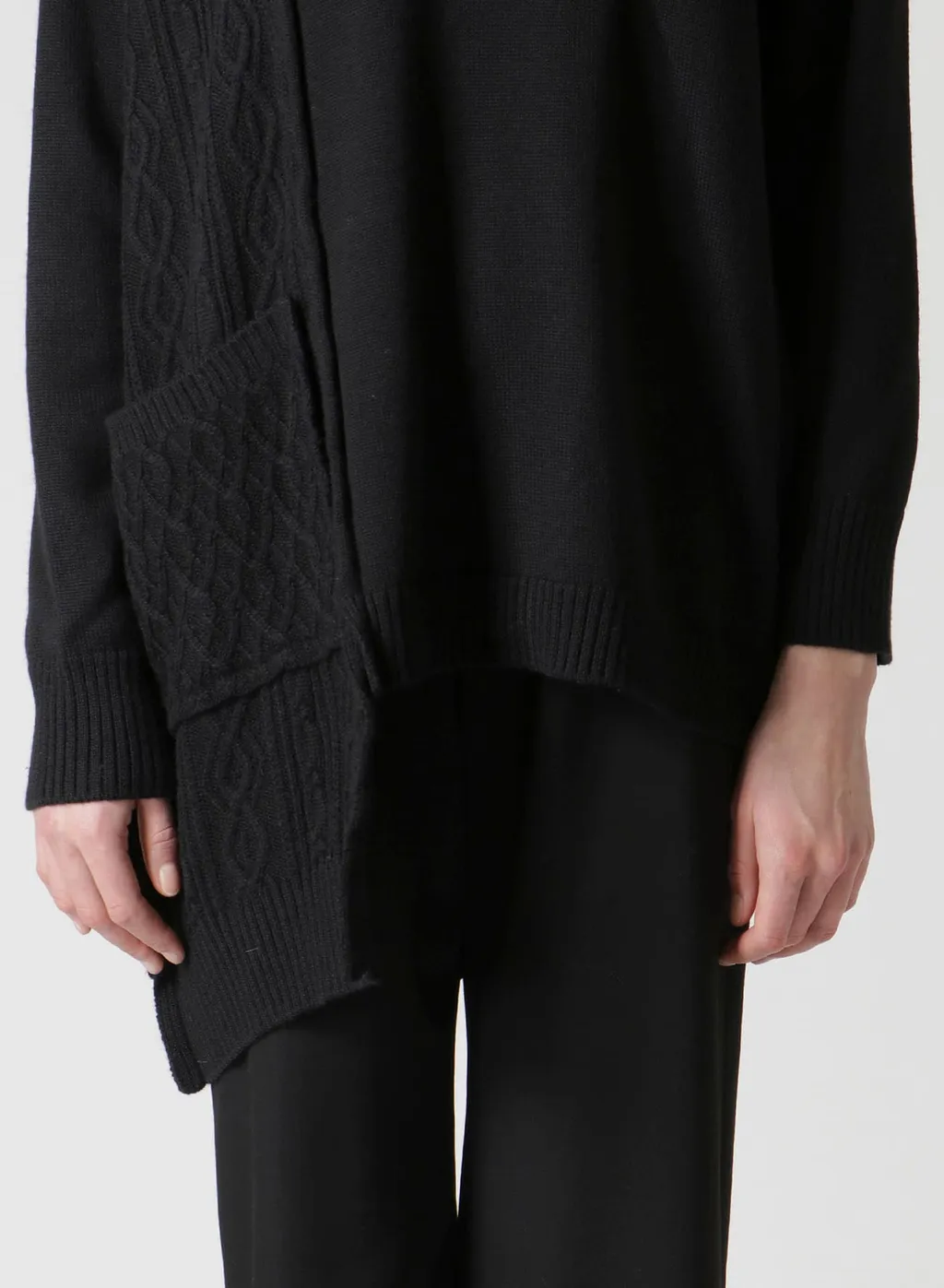 Paneled Turtle Neck Po