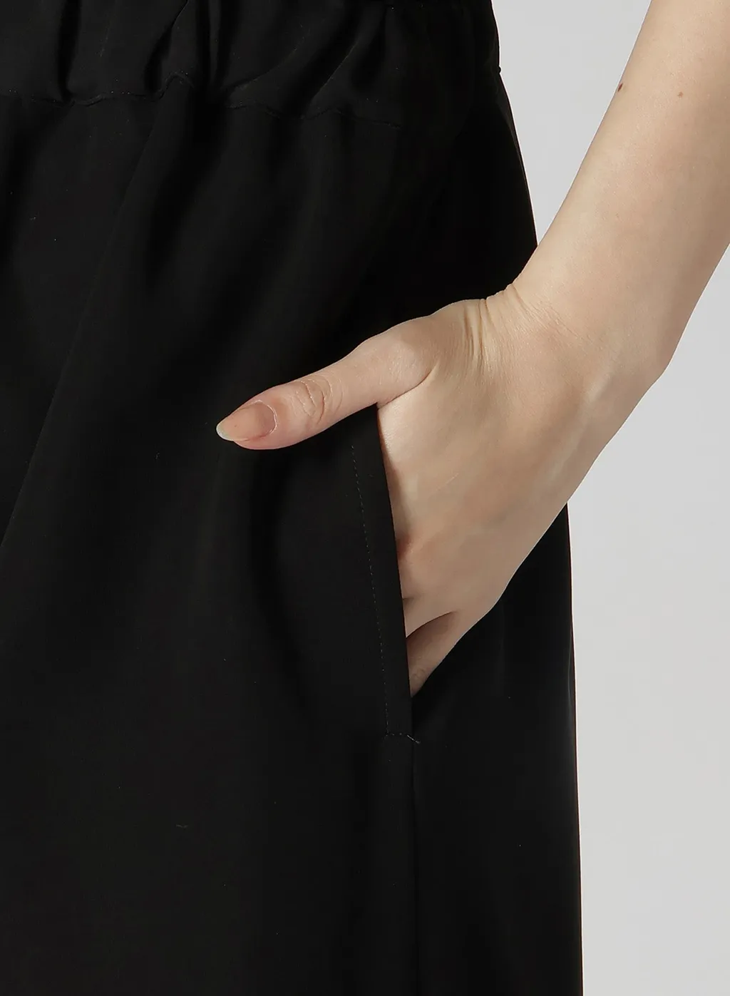 Double Satin Irregular Hem Skirt