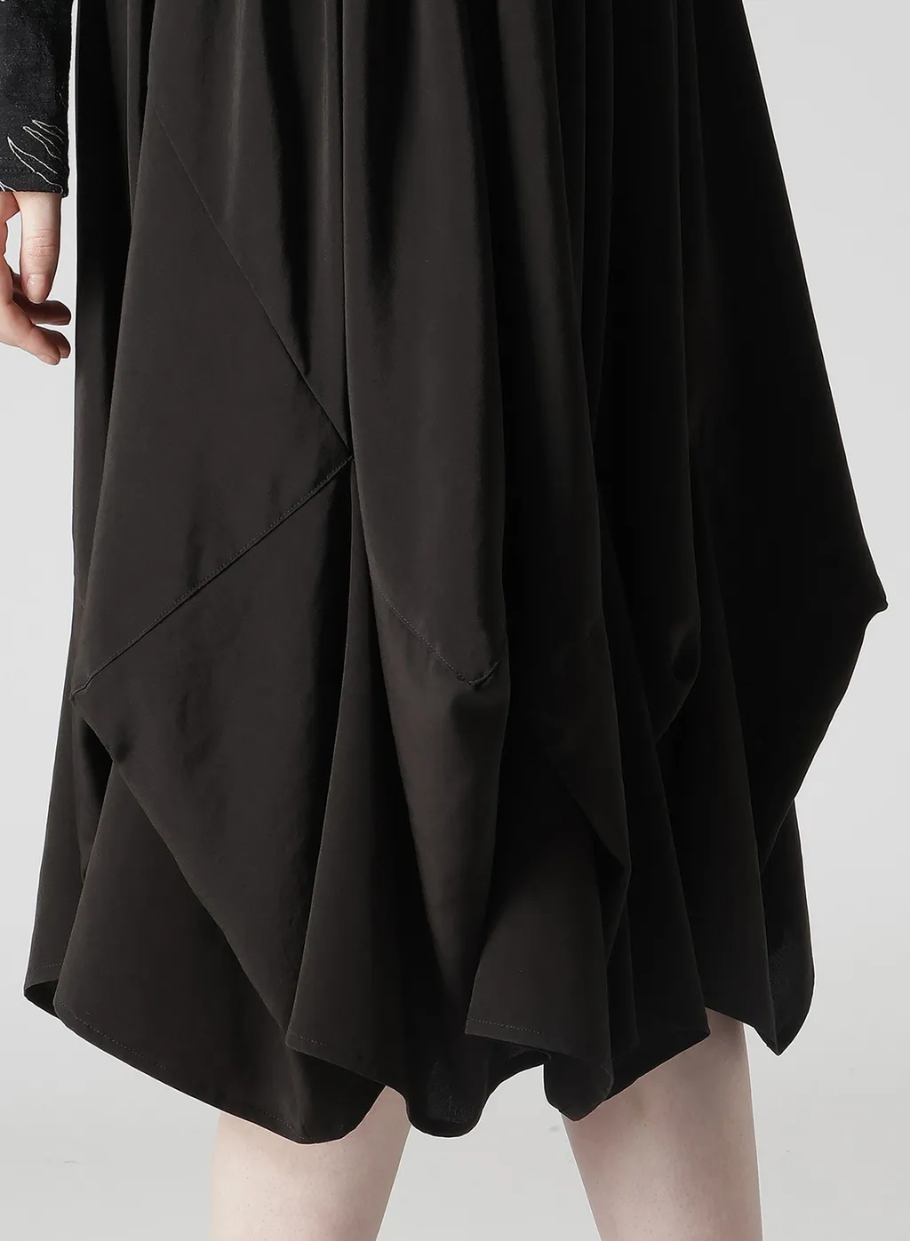 Triacetate Decin Elastic Waist Skirt