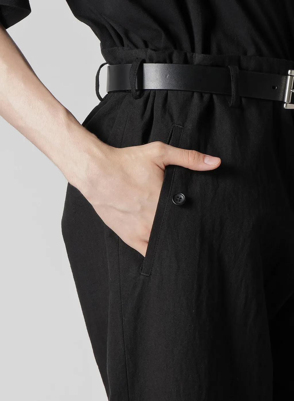 C/L Uneven Thread Canvas Tab Detail Slim Pants