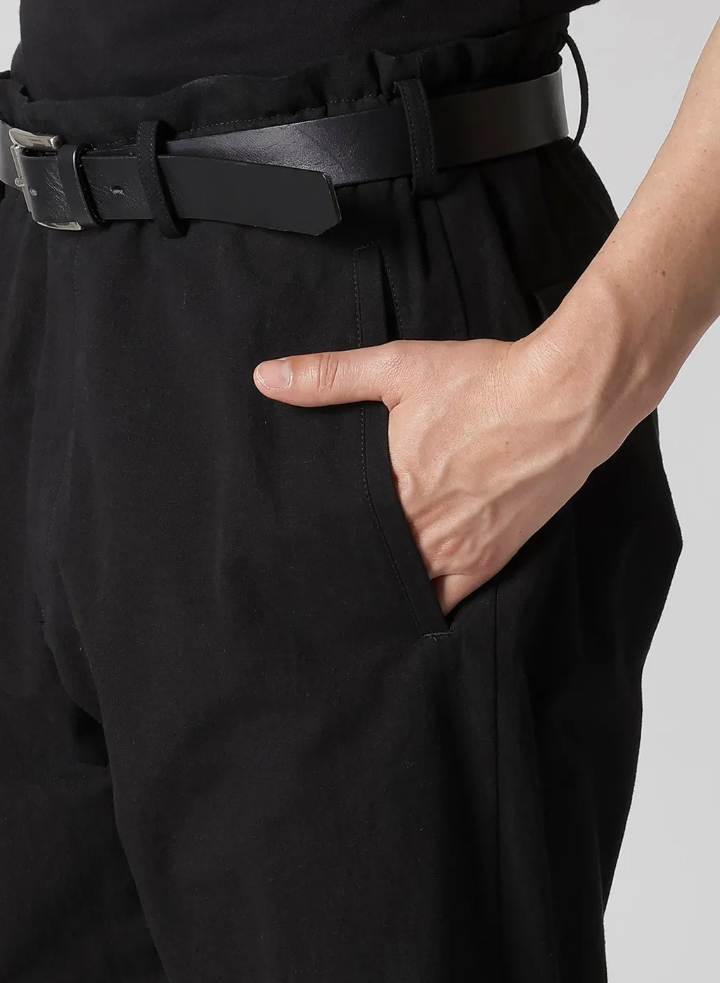 C/L Uneven Thread Canvas Tab Detail Slim Pants