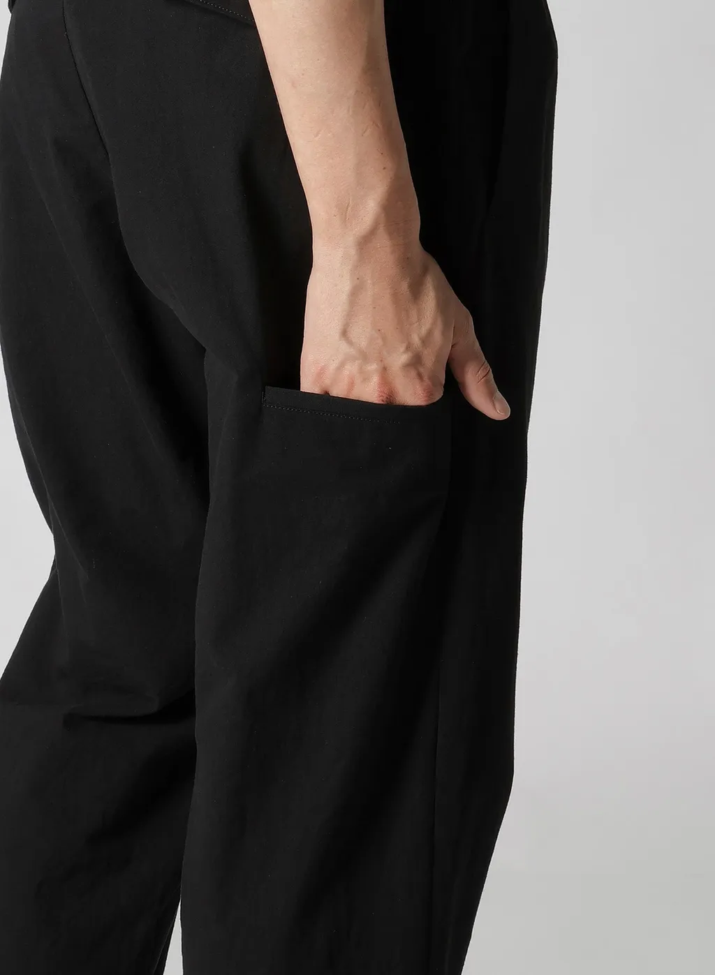 C/L Uneven Thread Canvas Tab Detail Slim Pants