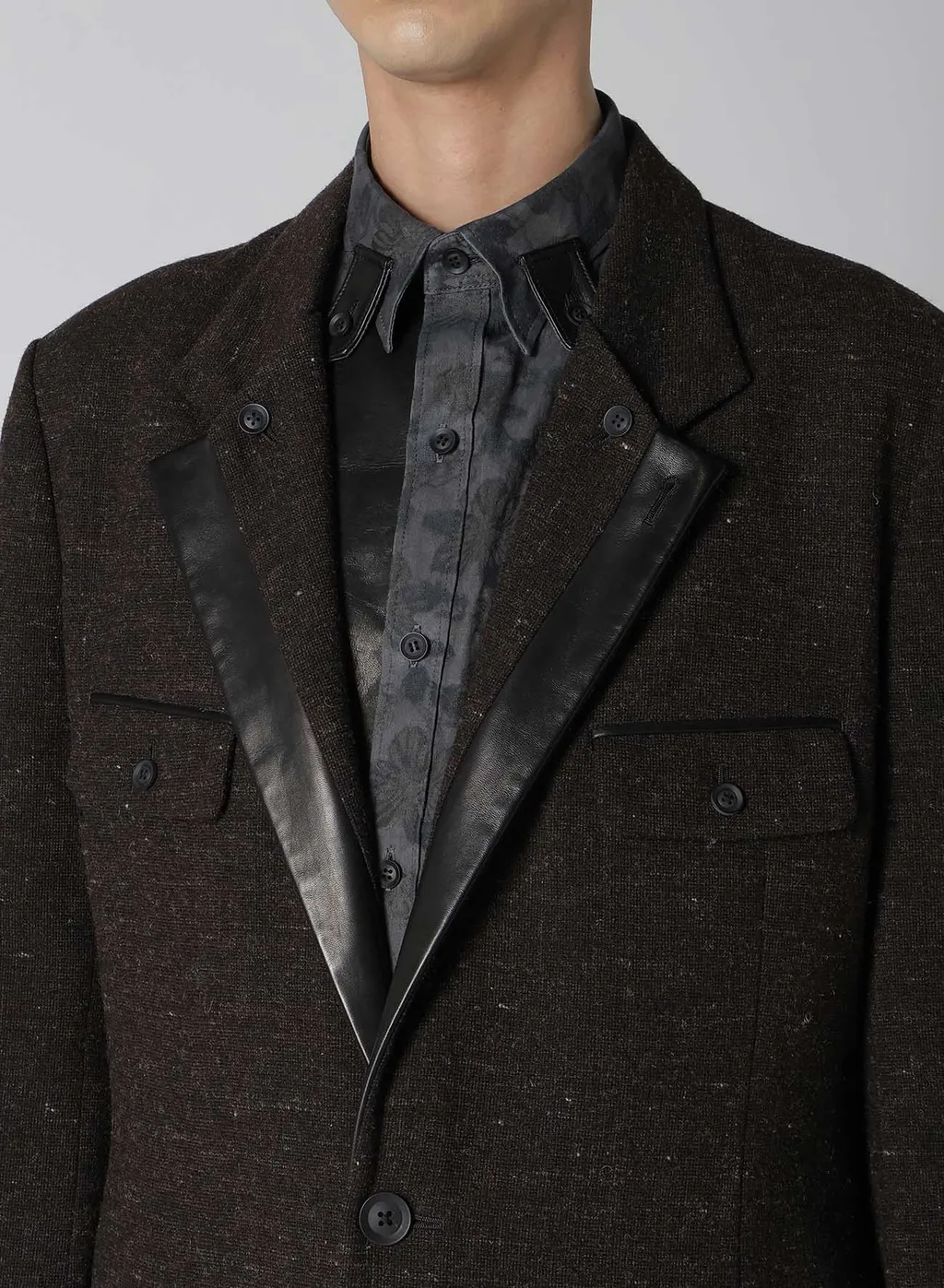 Wool Spinning Leather Switch Collar Button Jacket