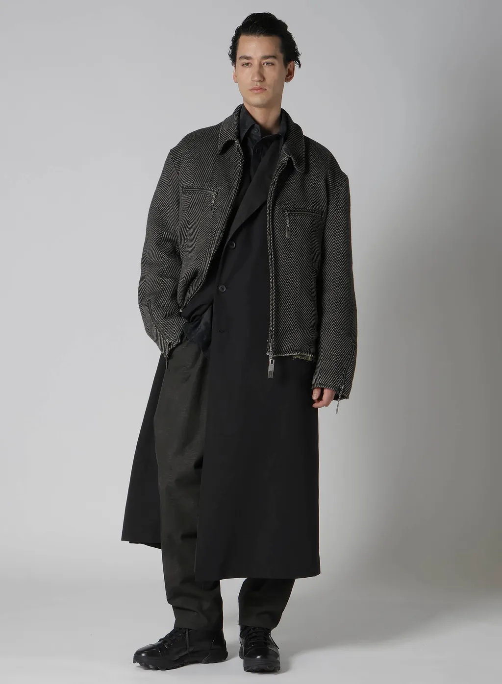 W/L Large Herringbone Hem Fringe Bouson