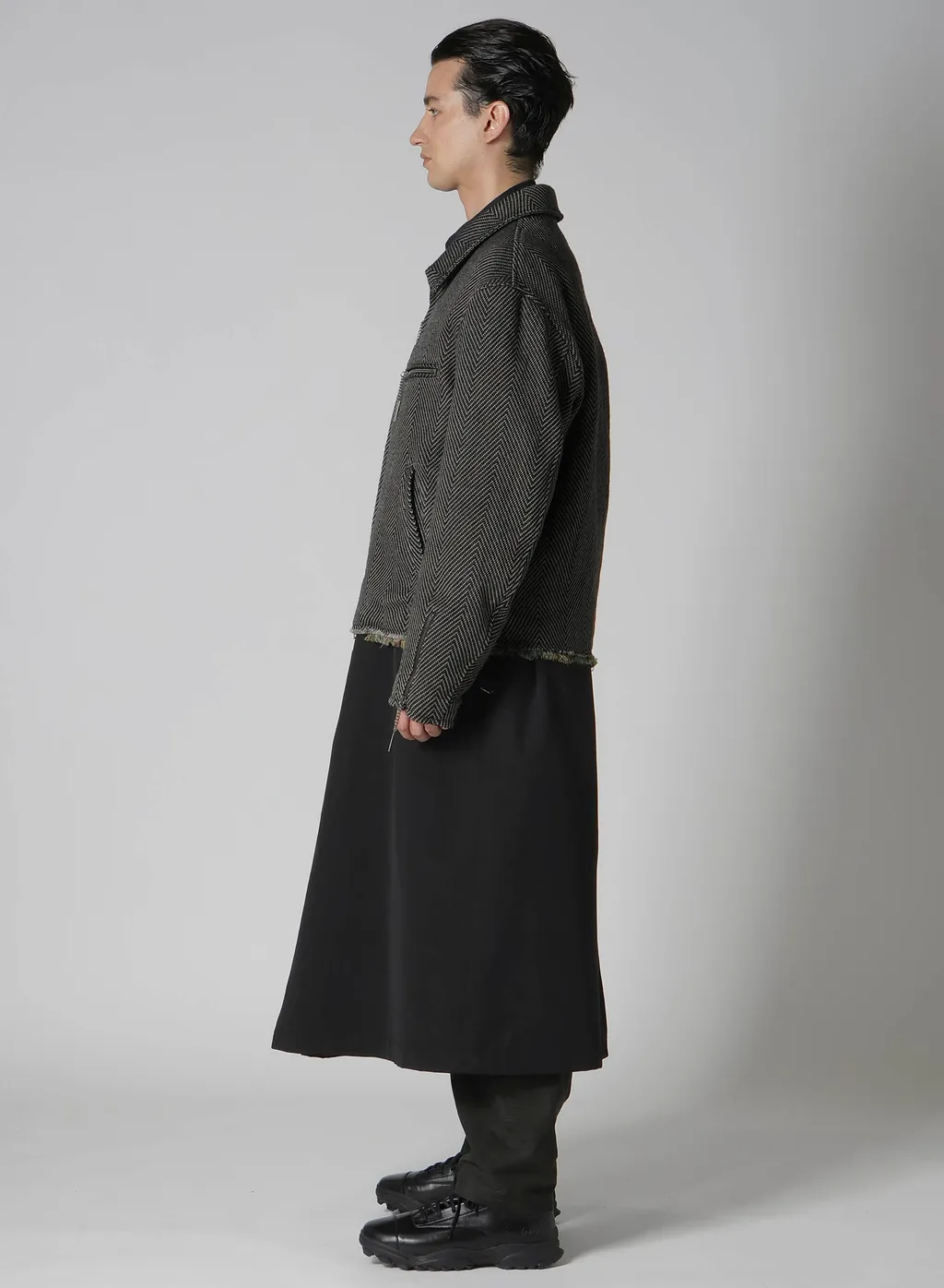 W/L Large Herringbone Hem Fringe Bouson