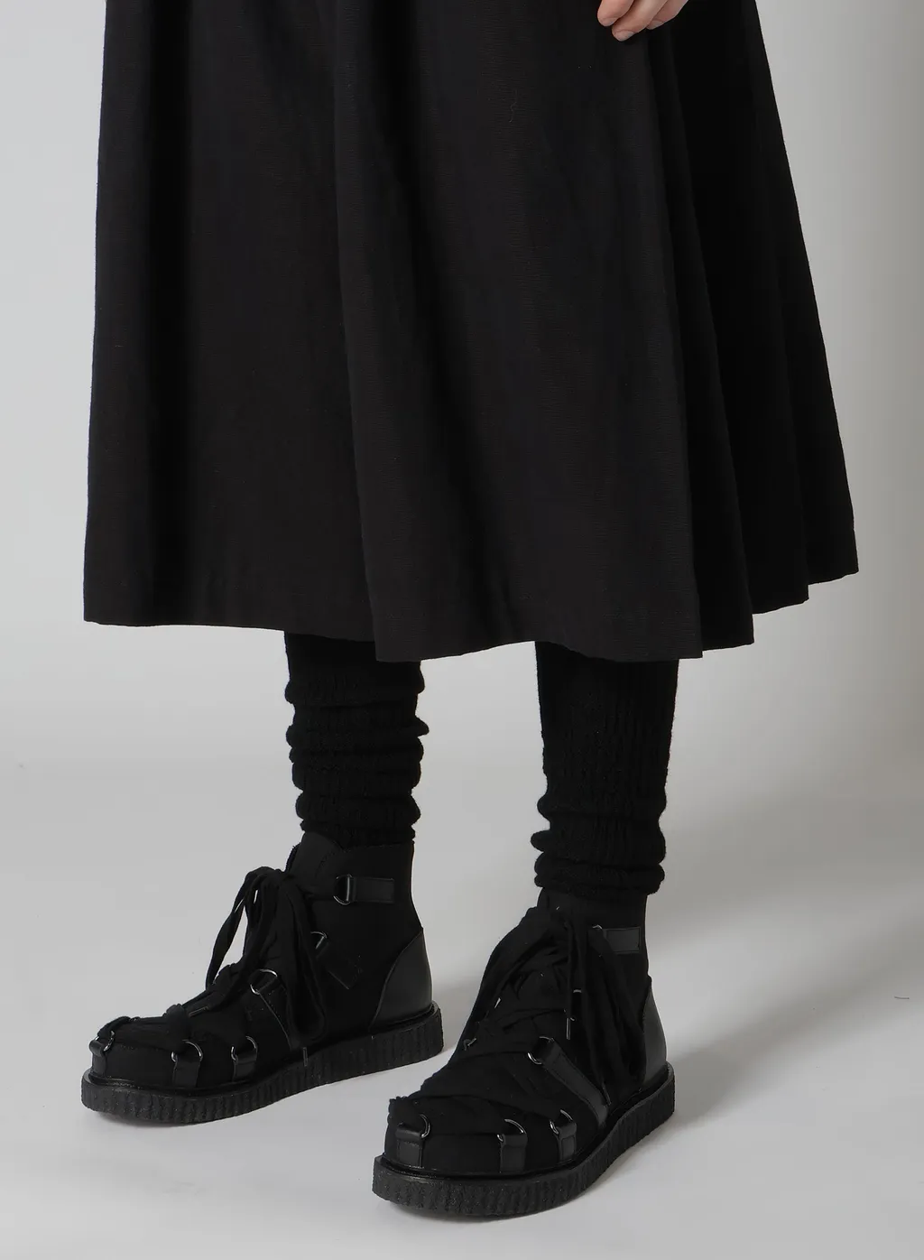 C/F/W Ox Pleats Half Pants
