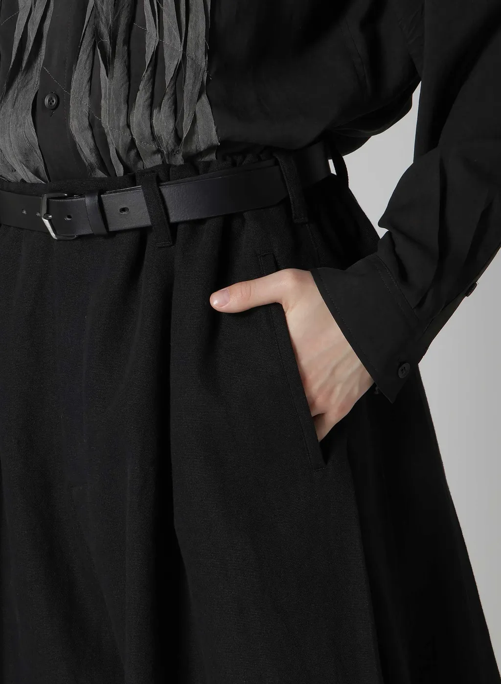 C/F/W Ox Pleats Half Pants