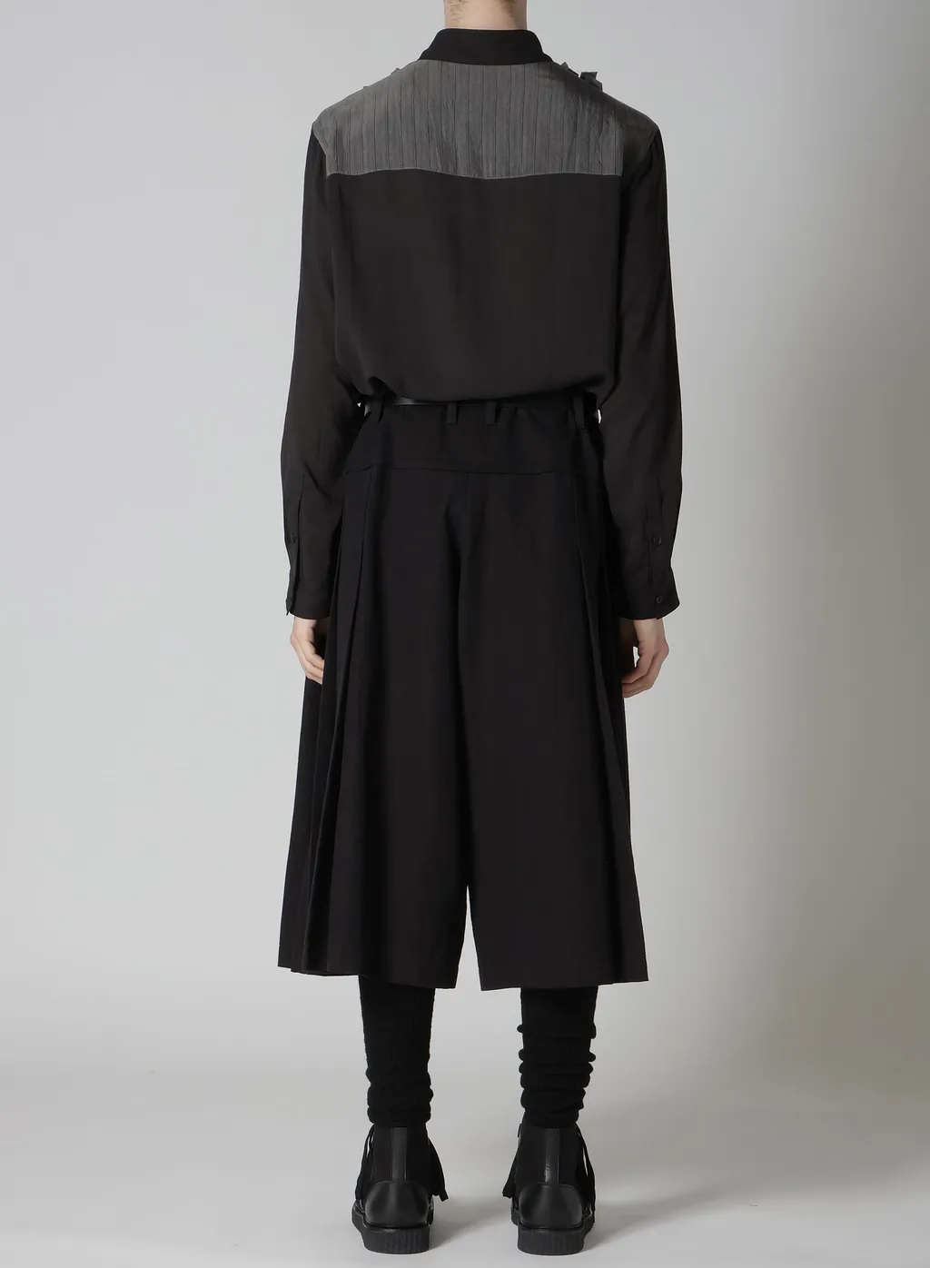 C/F/W Ox Pleats Half Pants
